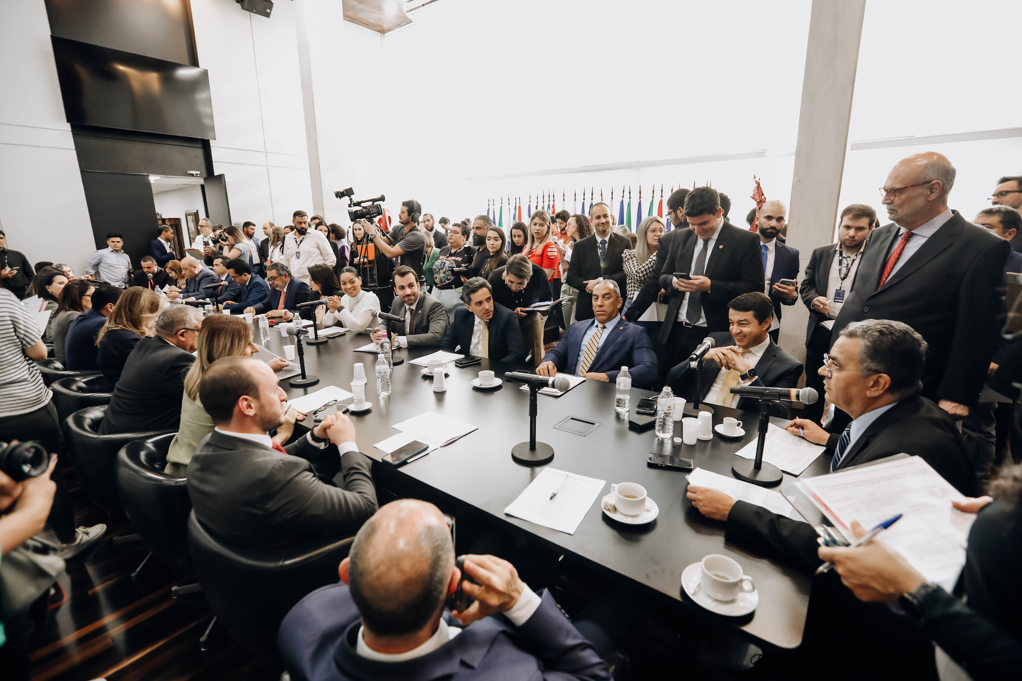 Congresso de comissões desta quarta 2<a style='float:right;color:#ccc' href='https://www3.al.sp.gov.br/repositorio/noticia/N-08-2023/fg306117.jpg' target=_blank><i class='bi bi-zoom-in'></i> Clique para ver a imagem </a>