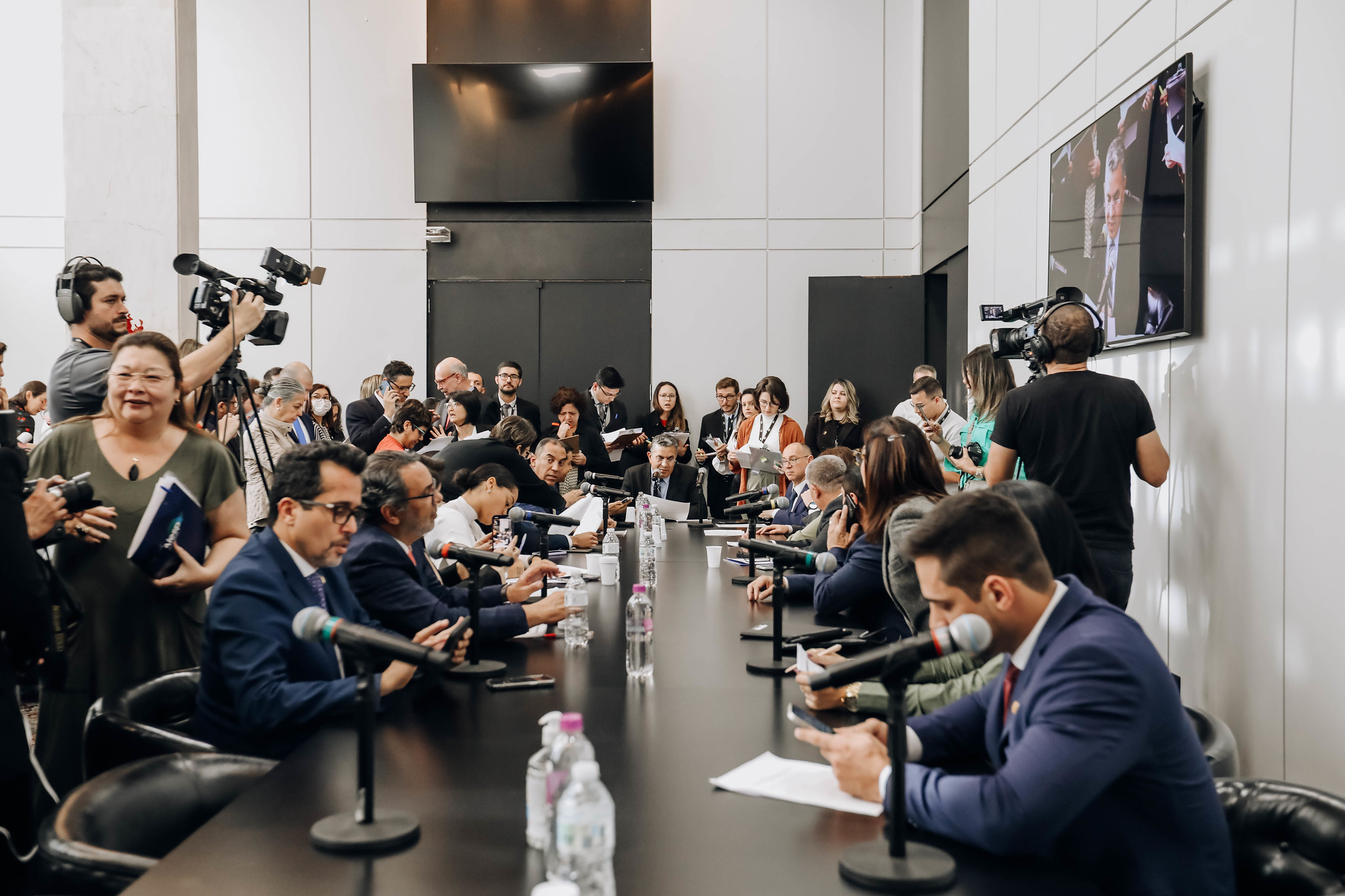 Congresso de comissões desta quarta 2<a style='float:right;color:#ccc' href='https://www3.al.sp.gov.br/repositorio/noticia/N-08-2023/fg306139.jpg' target=_blank><i class='bi bi-zoom-in'></i> Clique para ver a imagem </a>