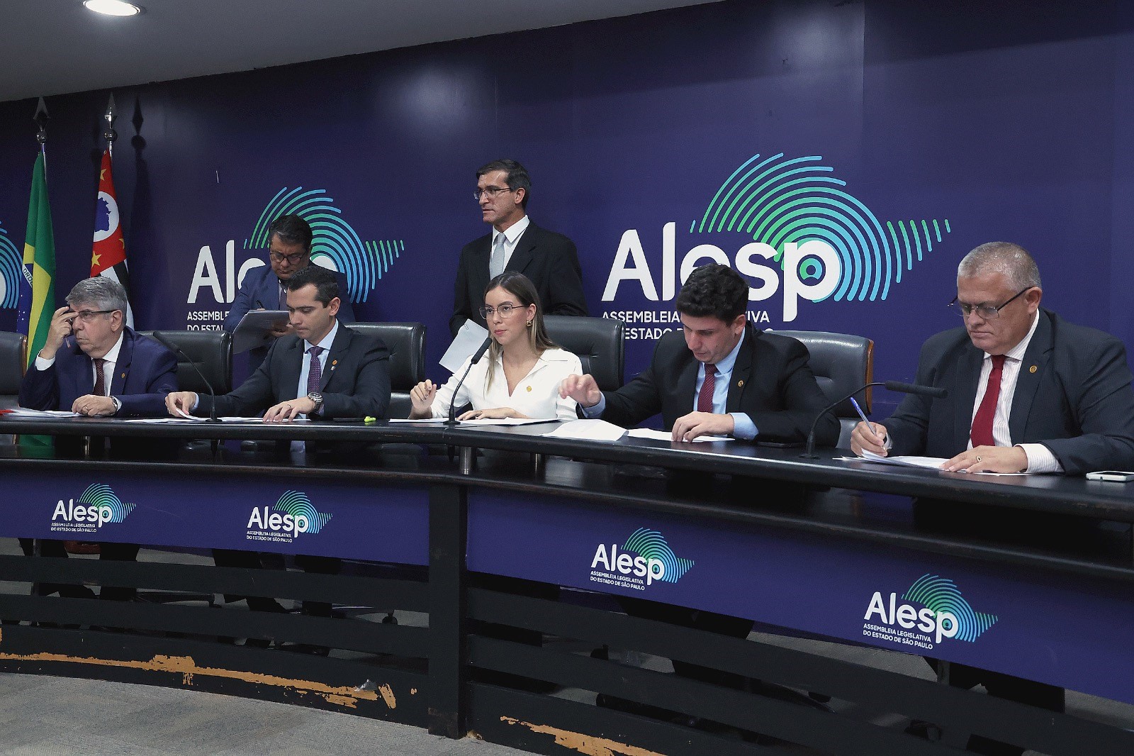 CPI das Encostas<a style='float:right;color:#ccc' href='https://www3.al.sp.gov.br/repositorio/noticia/N-08-2023/fg306577.jpg' target=_blank><i class='bi bi-zoom-in'></i> Clique para ver a imagem </a>