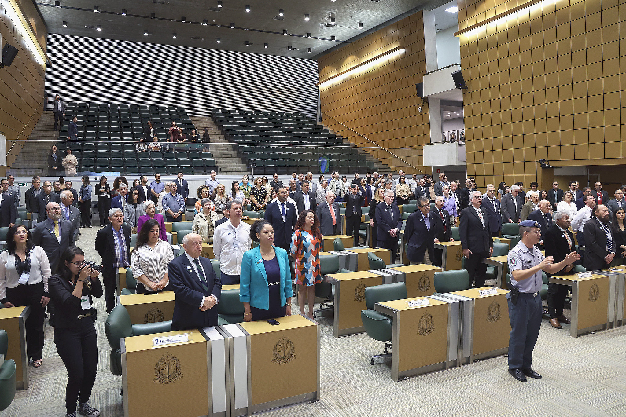 Sesso Solene em homenagem aos 70 anos do Corecon<a style='float:right;color:#ccc' href='https://www3.al.sp.gov.br/repositorio/noticia/N-08-2023/fg306745.jpg' target=_blank><i class='bi bi-zoom-in'></i> Clique para ver a imagem </a>