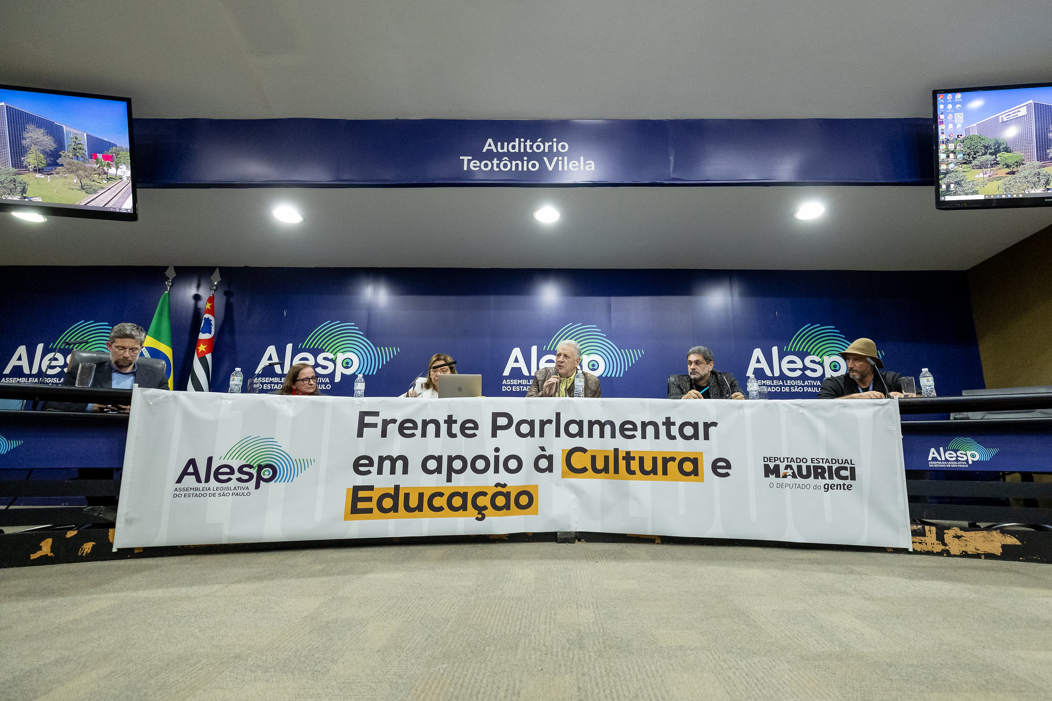 Frente Parlamentar em Apoio  Cultura e Educao<a style='float:right;color:#ccc' href='https://www3.al.sp.gov.br/repositorio/noticia/N-08-2023/fg306899.jpg' target=_blank><i class='bi bi-zoom-in'></i> Clique para ver a imagem </a>