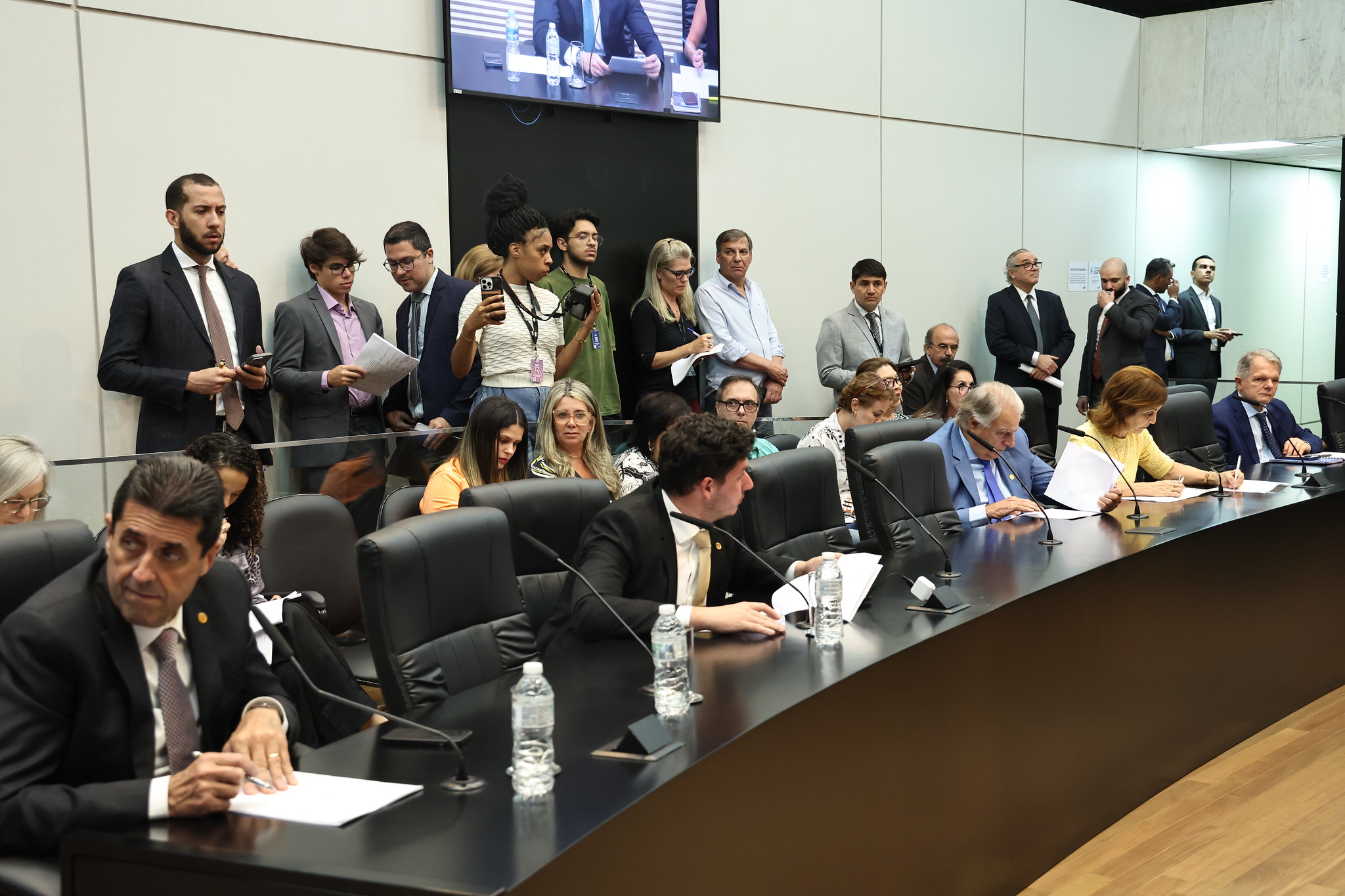 Mulheres, PCDs e incluso digital foram temas<a style='float:right;color:#ccc' href='https://www3.al.sp.gov.br/repositorio/noticia/N-08-2024/fg331861.jpg' target=_blank><i class='bi bi-zoom-in'></i> Clique para ver a imagem </a>