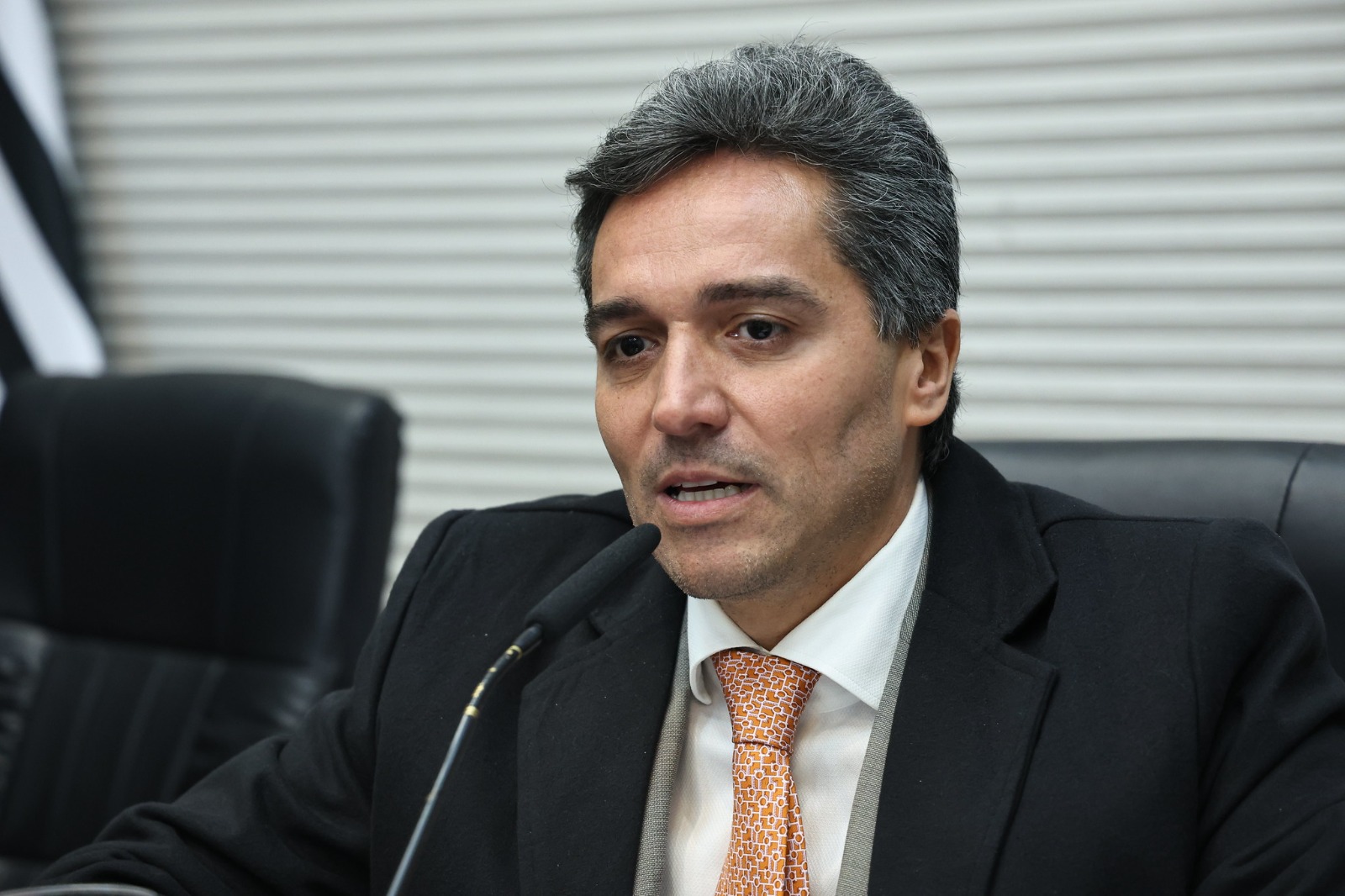 Dep. Paulo Mansur: pres. da CPI da Pedofilia<a style='float:right;color:#ccc' href='https://www3.al.sp.gov.br/repositorio/noticia/N-08-2024/fg332224.jfif' target=_blank><i class='bi bi-zoom-in'></i> Clique para ver a imagem </a>