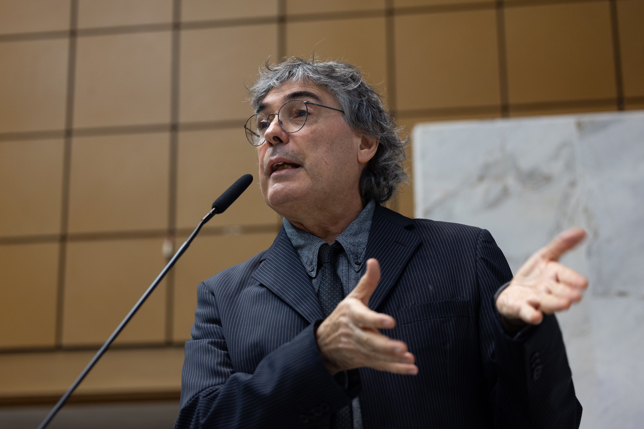 Carlos Giannazi: pagamento de pisos salariais<a style='float:right;color:#ccc' href='https://www3.al.sp.gov.br/repositorio/noticia/N-08-2024/fg332268.jpg' target=_blank><i class='bi bi-zoom-in'></i> Clique para ver a imagem </a>
