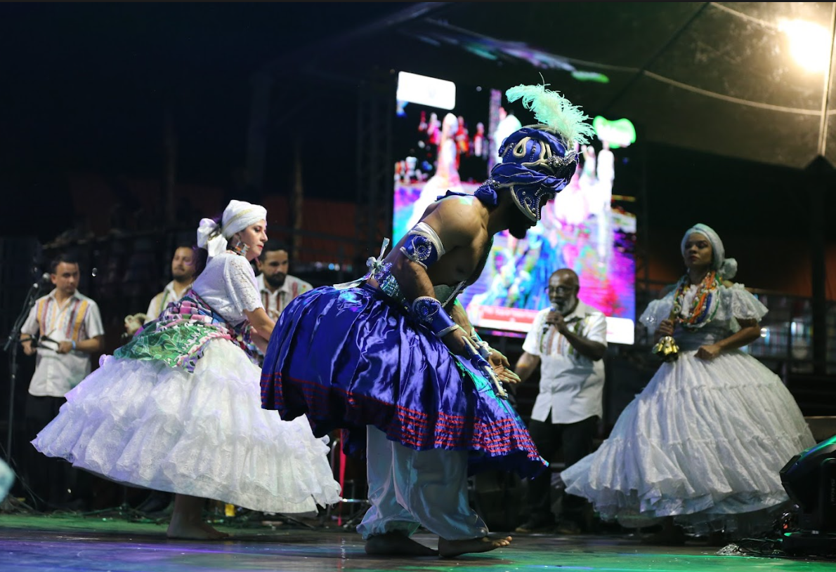 Abertura do 60 FEFOL<a style='float:right;color:#ccc' href='https://www3.al.sp.gov.br/repositorio/noticia/N-08-2024/fg332924.png' target=_blank><i class='bi bi-zoom-in'></i> Clique para ver a imagem </a>