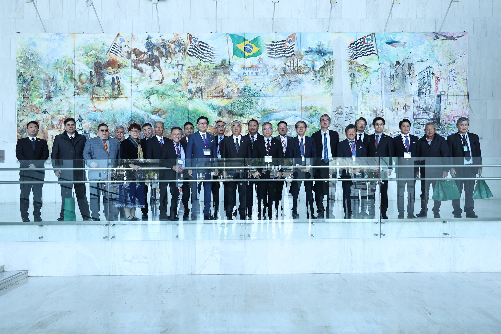 Visitantes da provncia de Hokkaido<a style='float:right;color:#ccc' href='https://www3.al.sp.gov.br/repositorio/noticia/N-08-2024/fg333111.jpg' target=_blank><i class='bi bi-zoom-in'></i> Clique para ver a imagem </a>