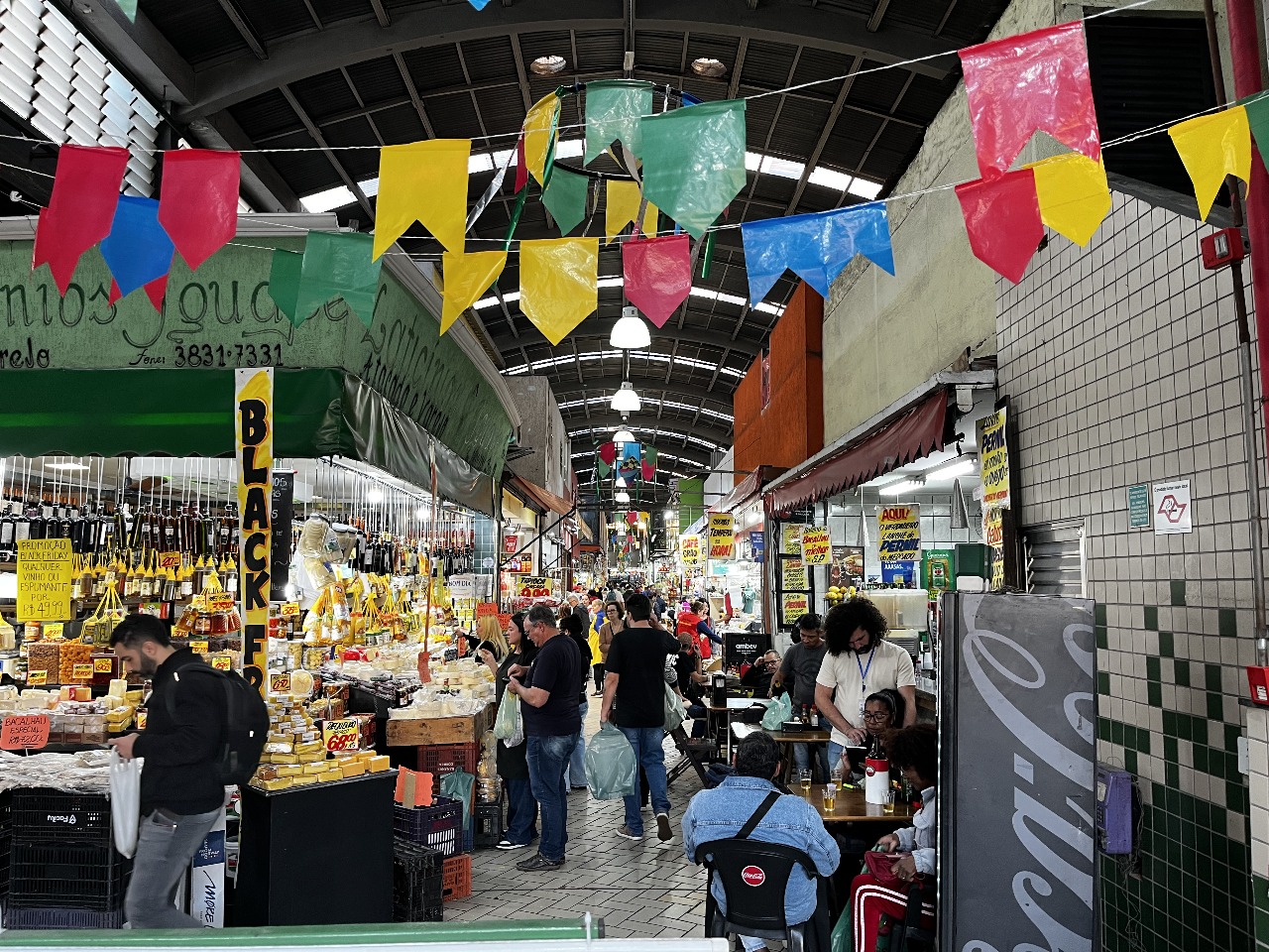 Mercado recebe cerca de 5 mil pessoas por dia<a style='float:right;color:#ccc' href='https://www3.al.sp.gov.br/repositorio/noticia/N-08-2025/fg351434.jpg' target=_blank><i class='bi bi-zoom-in'></i> Clique para ver a imagem </a>
