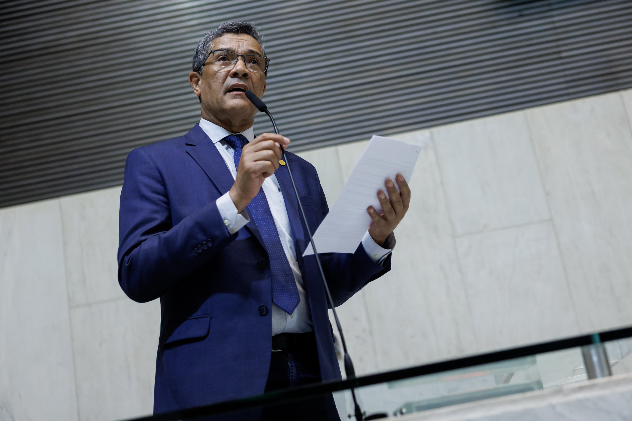 Reis (PT): pedgios e concurso da Polcia Civil<a style='float:right;color:#ccc' href='https://www3.al.sp.gov.br/repositorio/noticia/N-08-2025/fg351528.jpg' target=_blank><i class='bi bi-zoom-in'></i> Clique para ver a imagem </a>