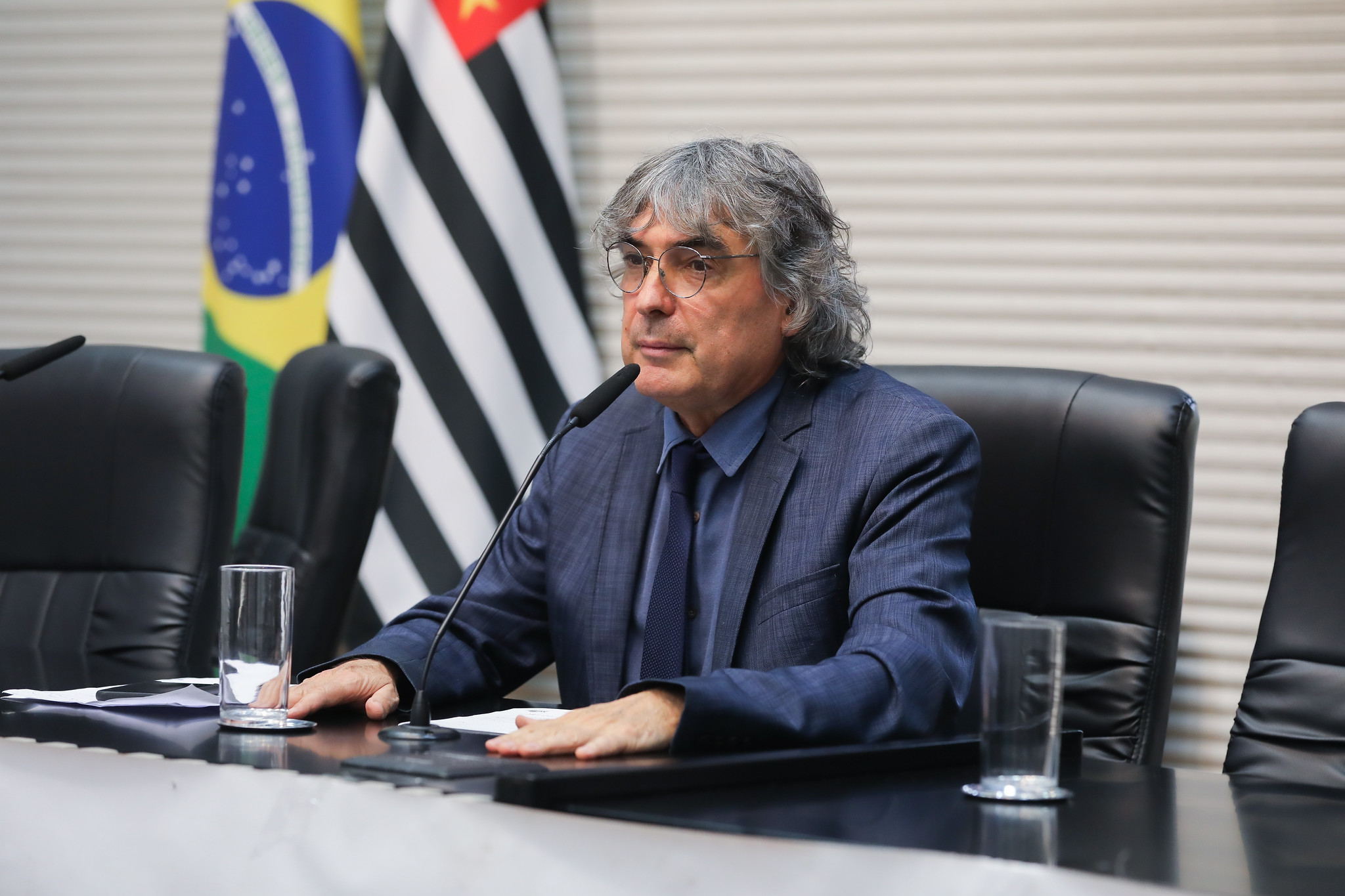 Dep. Carlos Giannazi: obrigação de defendê-los<a style='float:right;color:#ccc' href='https://www3.al.sp.gov.br/repositorio/noticia/N-08-2025/fg351770.jpg' target=_blank><i class='bi bi-zoom-in'></i> Clique para ver a imagem </a>