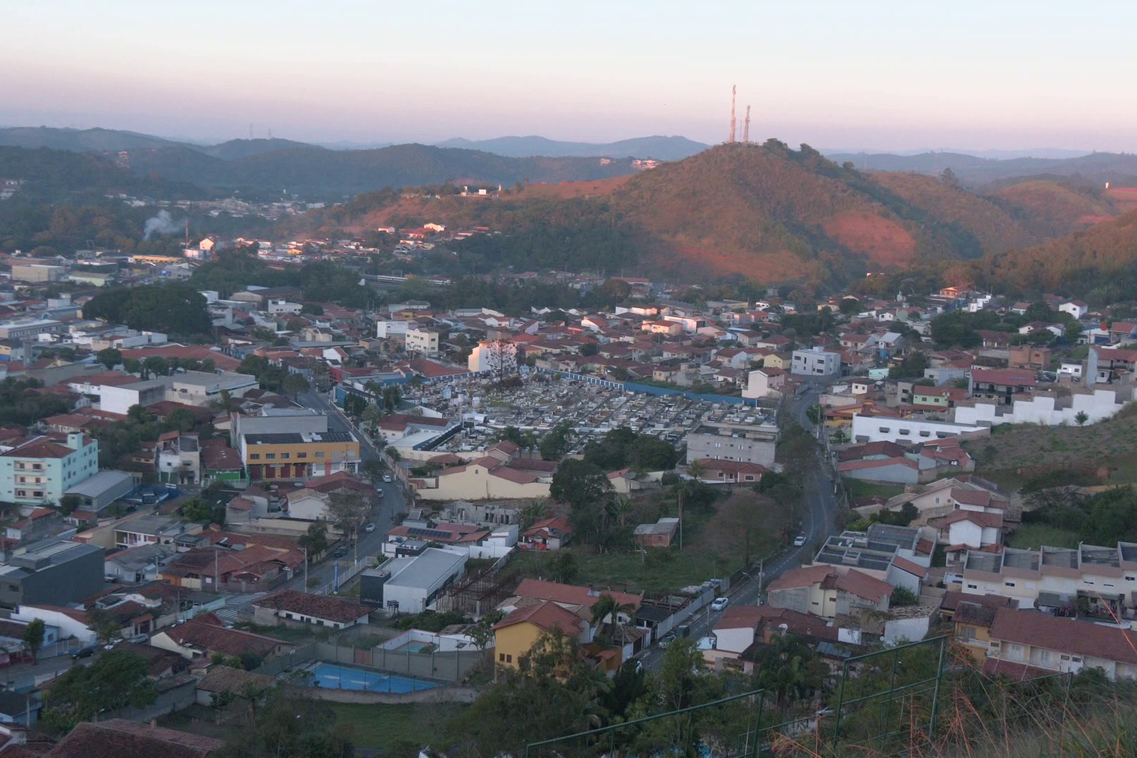 Mirante de Guararema<a style='float:right;color:#ccc' href='https://www3.al.sp.gov.br/repositorio/noticia/N-08-2026/fg367196.jpeg' target=_blank><i class='bi bi-zoom-in'></i> Clique para ver a imagem </a>