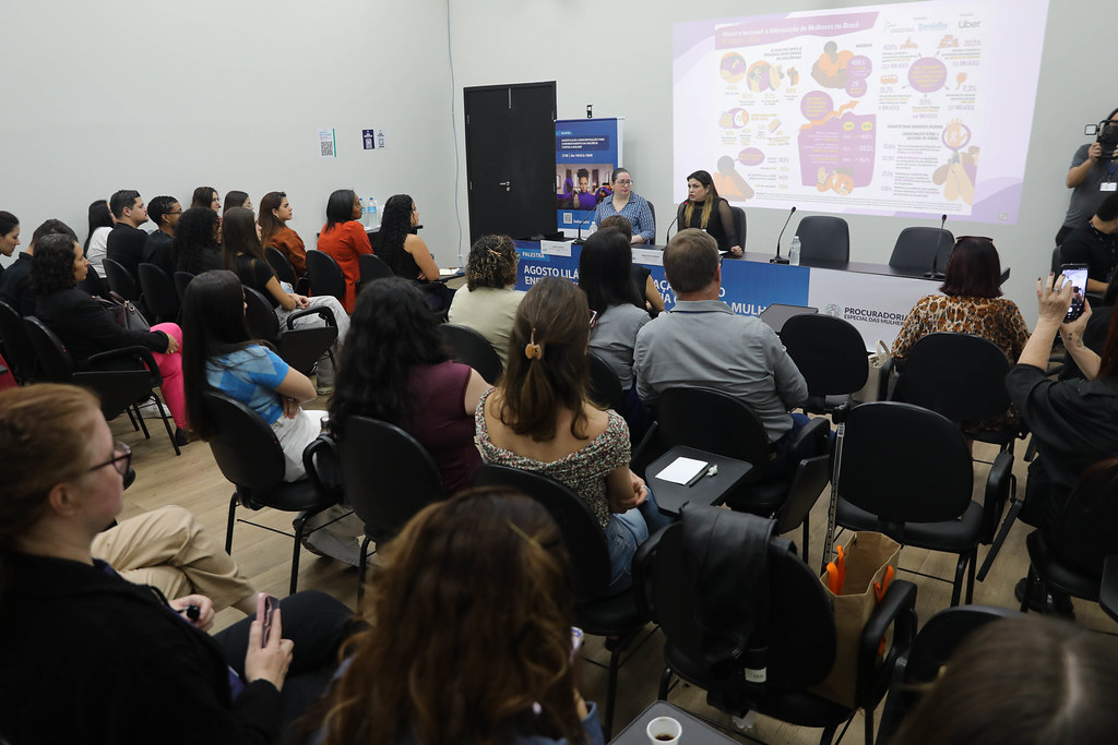 Palestra do ILP sobre viol�ncia contra a mulher<a style='float:right;color:#ccc' href='https://www3.al.sp.gov.br/repositorio/noticia/N-08-2026/fg367311.jpg' target=_blank><i class='bi bi-zoom-in'></i> Clique para ver a imagem </a>