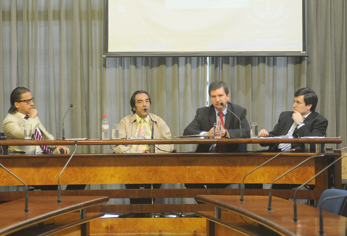 Otavio Augusto Rossi, Adriano Diogo, Marco Aurelio Souza e André Soares<a style='float:right;color:#ccc' href='https://www3.al.sp.gov.br/repositorio/noticia/N-09-2012/fg117790.jpg' target=_blank><i class='bi bi-zoom-in'></i> Clique para ver a imagem </a>