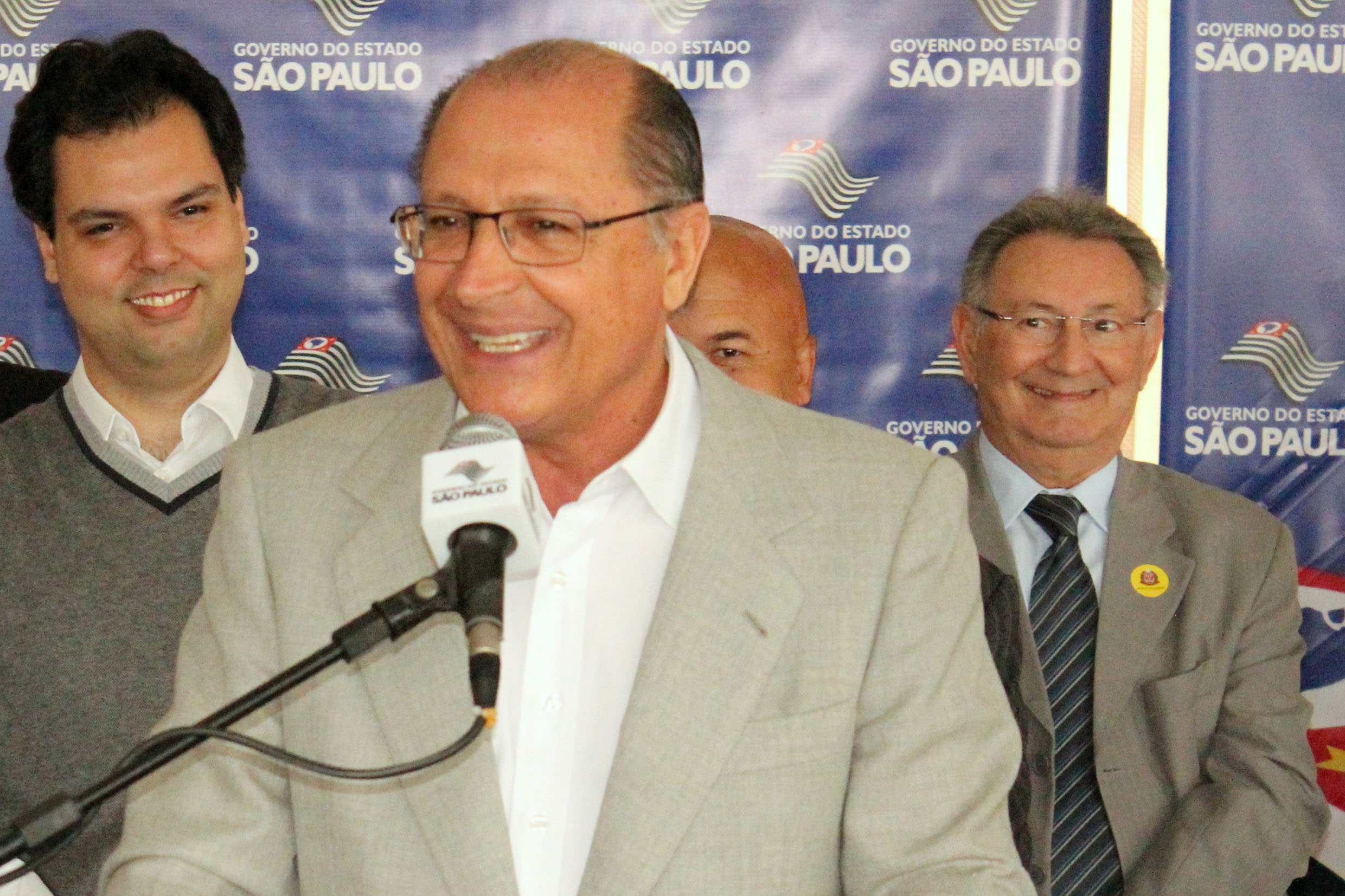 Bruno Covas, Geraldo Alckmin e Dr. Ulysses <a style='float:right;color:#ccc' href='https://www3.al.sp.gov.br/repositorio/noticia/N-09-2013/fg130036.jpg' target=_blank><i class='bi bi-zoom-in'></i> Clique para ver a imagem </a>