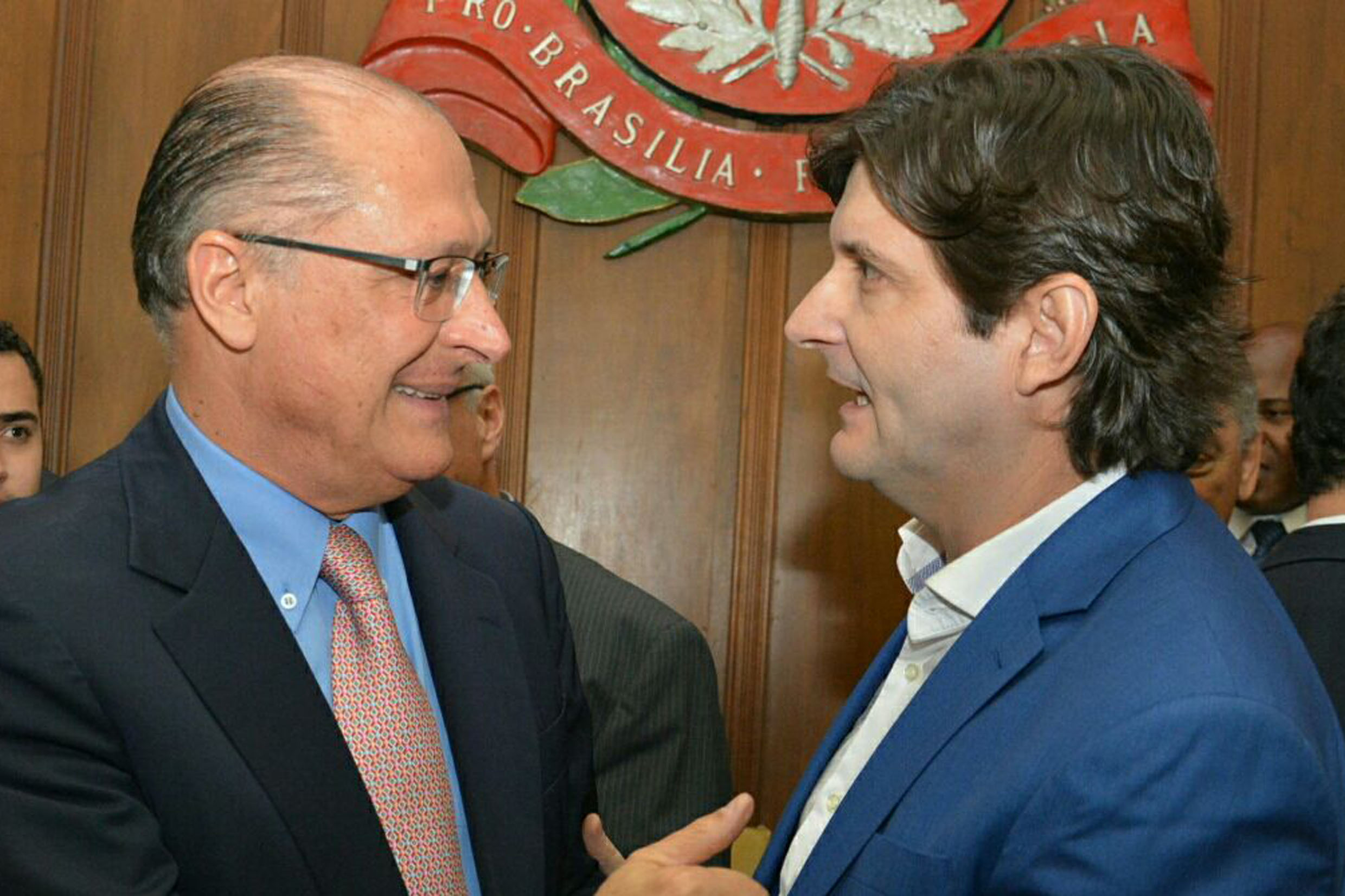 Geraldo Alckmin e Andr do Prado<a style='float:right;color:#ccc' href='https://www3.al.sp.gov.br/repositorio/noticia/N-09-2016/fg194387.jpg' target=_blank><i class='bi bi-zoom-in'></i> Clique para ver a imagem </a>