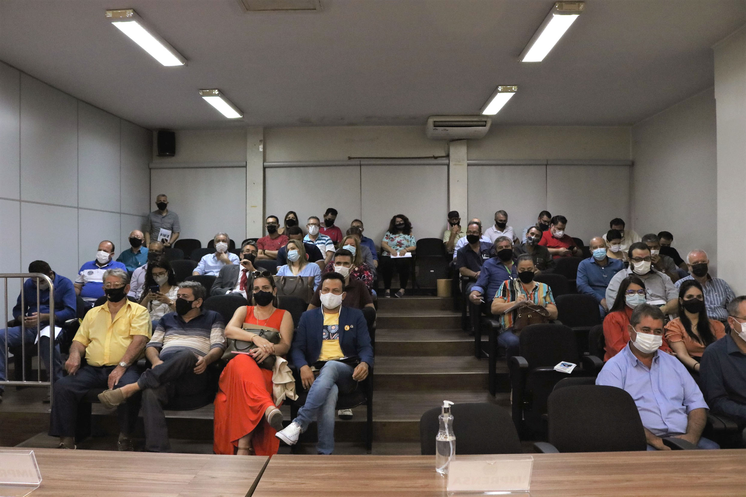 Audincia pblica de Bauru<a style='float:right;color:#ccc' href='https://www3.al.sp.gov.br/repositorio/noticia/N-09-2021/fg273643.jpg' target=_blank><i class='bi bi-zoom-in'></i> Clique para ver a imagem </a>