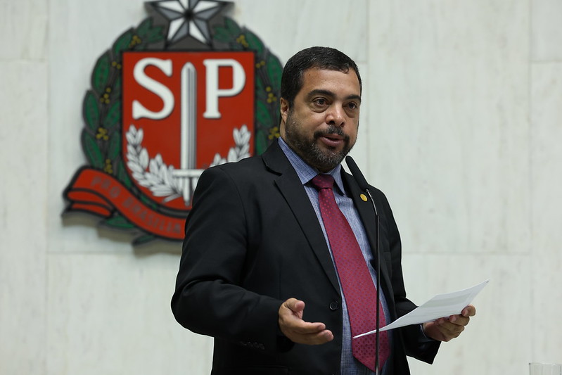 Deputado Luiz Claudio Marcolino<a style='float:right;color:#ccc' href='https://www3.al.sp.gov.br/repositorio/noticia/N-09-2023/fg308566.jpg' target=_blank><i class='bi bi-zoom-in'></i> Clique para ver a imagem </a>