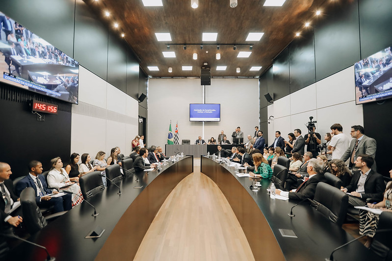 CCJR<a style='float:right;color:#ccc' href='https://www3.al.sp.gov.br/repositorio/noticia/N-09-2023/fg309228.jpg' target=_blank><i class='bi bi-zoom-in'></i> Clique para ver a imagem </a>