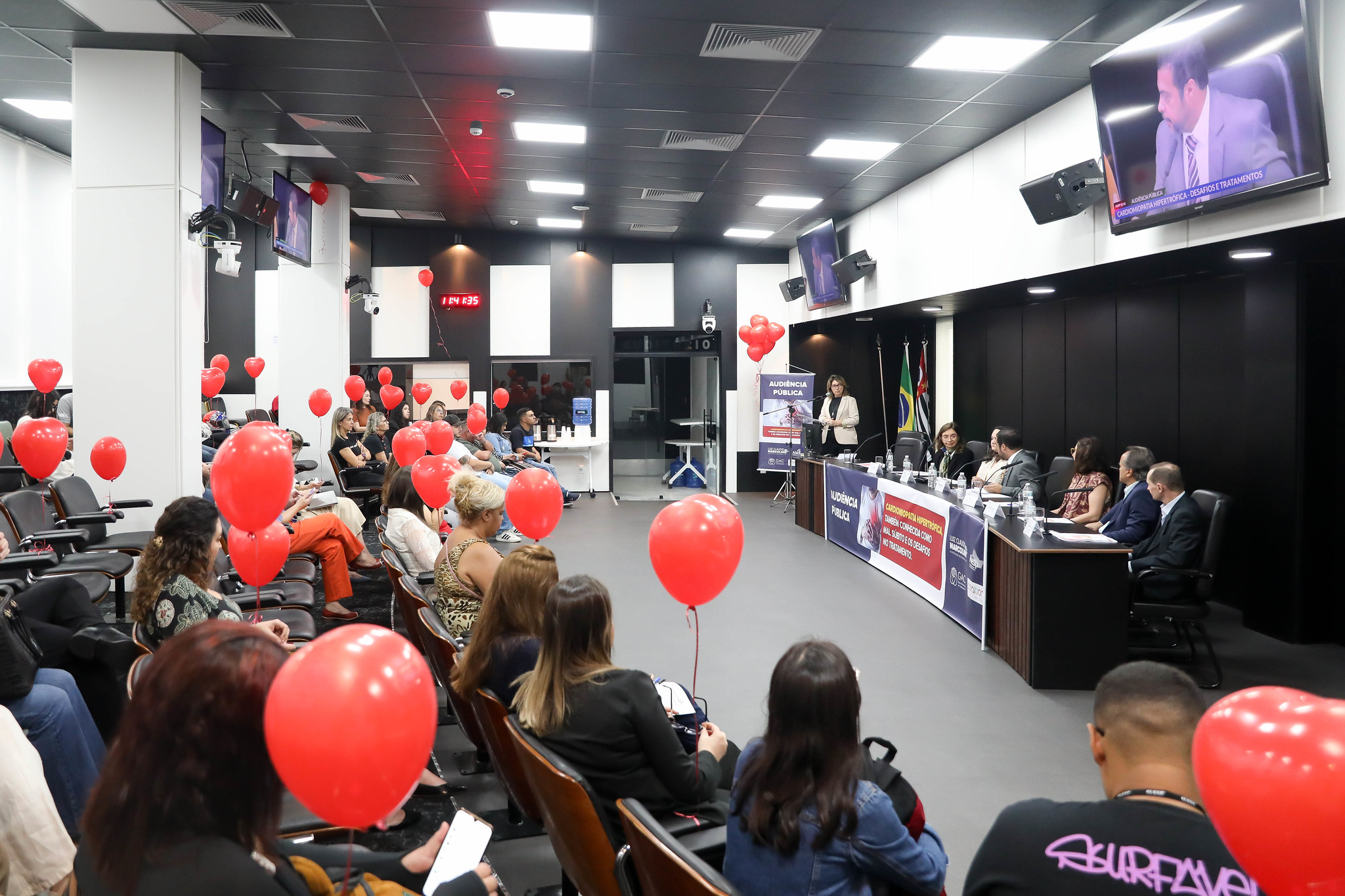 Evento sobre cardiomiopatia hipertrófica na Alesp<a style='float:right;color:#ccc' href='https://www3.al.sp.gov.br/repositorio/noticia/N-09-2024/fg334146.jpg' target=_blank><i class='bi bi-zoom-in'></i> Clique para ver a imagem </a>