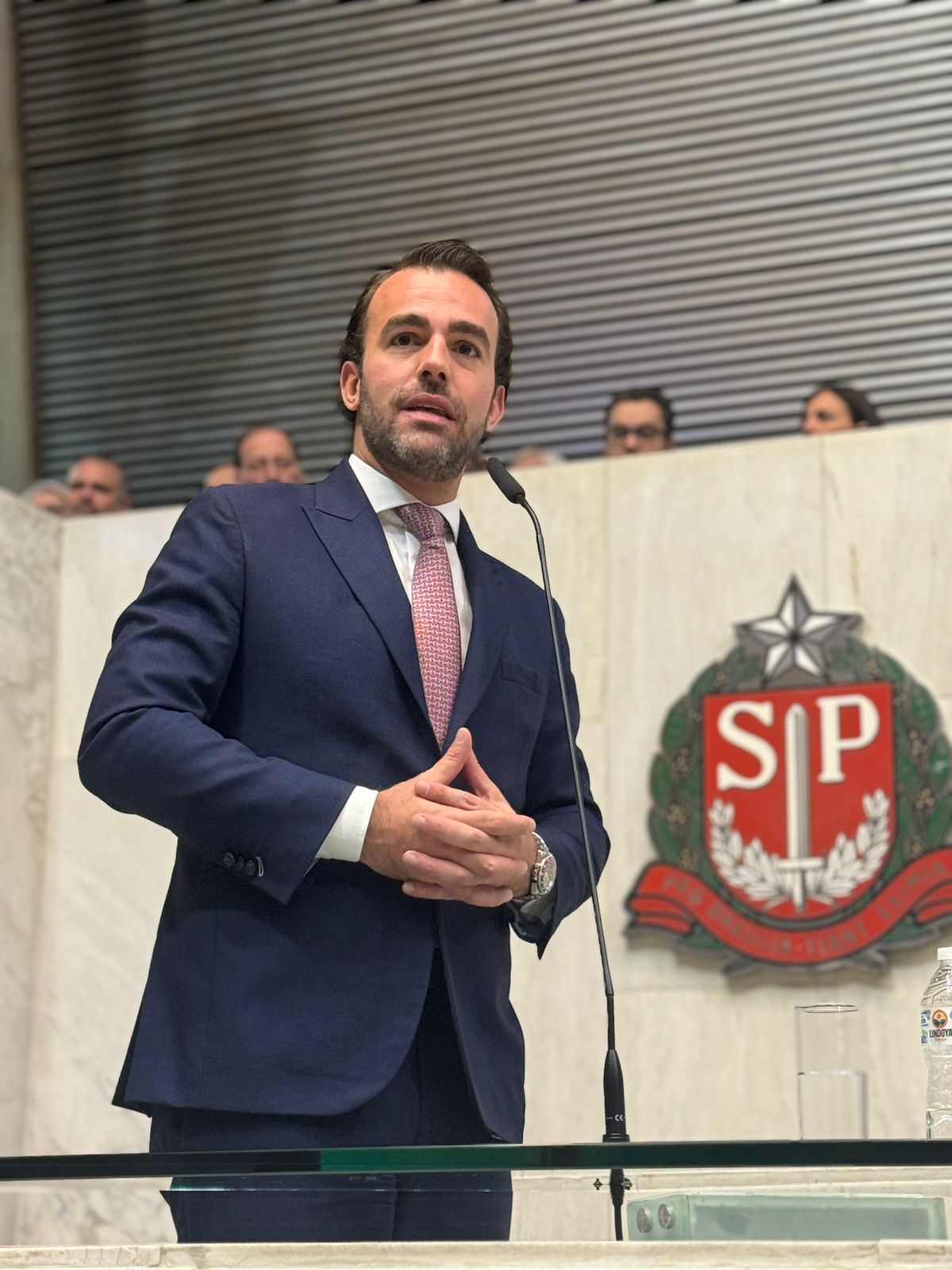 Deputado Lucas Bove (PL)<a style='float:right;color:#ccc' href='https://www3.al.sp.gov.br/repositorio/noticia/N-09-2024/fg334605.jpeg' target=_blank><i class='bi bi-zoom-in'></i> Clique para ver a imagem </a>