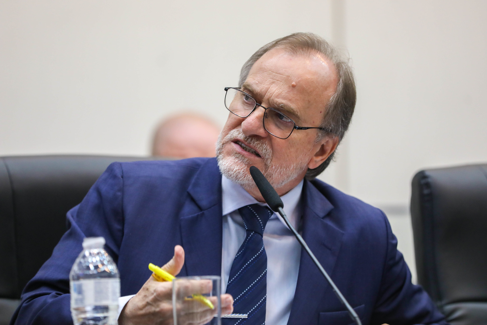 Dalben: remdios a preos populares<a style='float:right;color:#ccc' href='https://www3.al.sp.gov.br/repositorio/noticia/N-09-2025/fg352273.jpg' target=_blank><i class='bi bi-zoom-in'></i> Clique para ver a imagem </a>