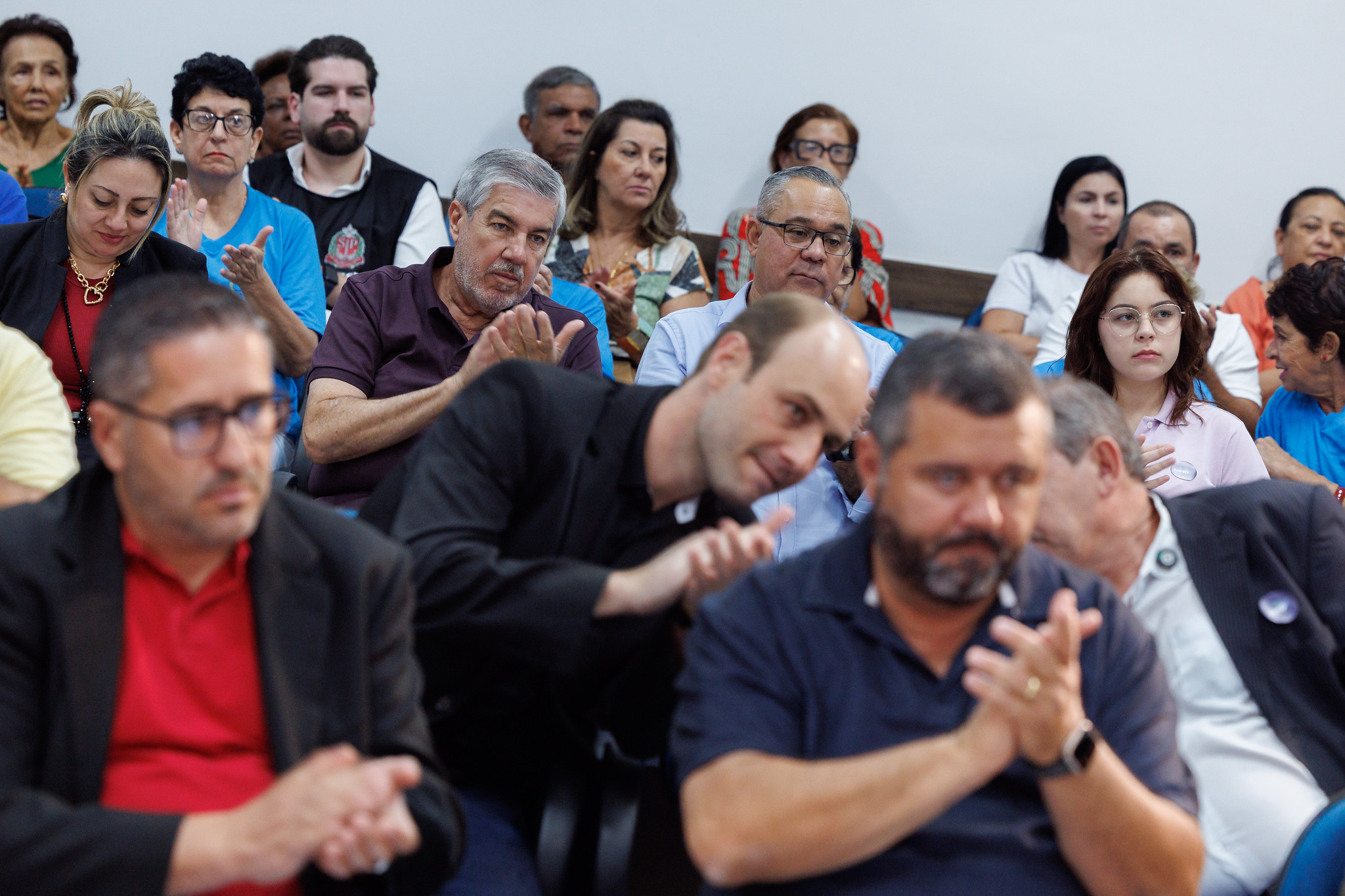População levou demandas aos parlamentares<a style='float:right;color:#ccc' href='https://www3.al.sp.gov.br/repositorio/noticia/N-09-2025/fg352381.jpg' target=_blank><i class='bi bi-zoom-in'></i> Clique para ver a imagem </a>