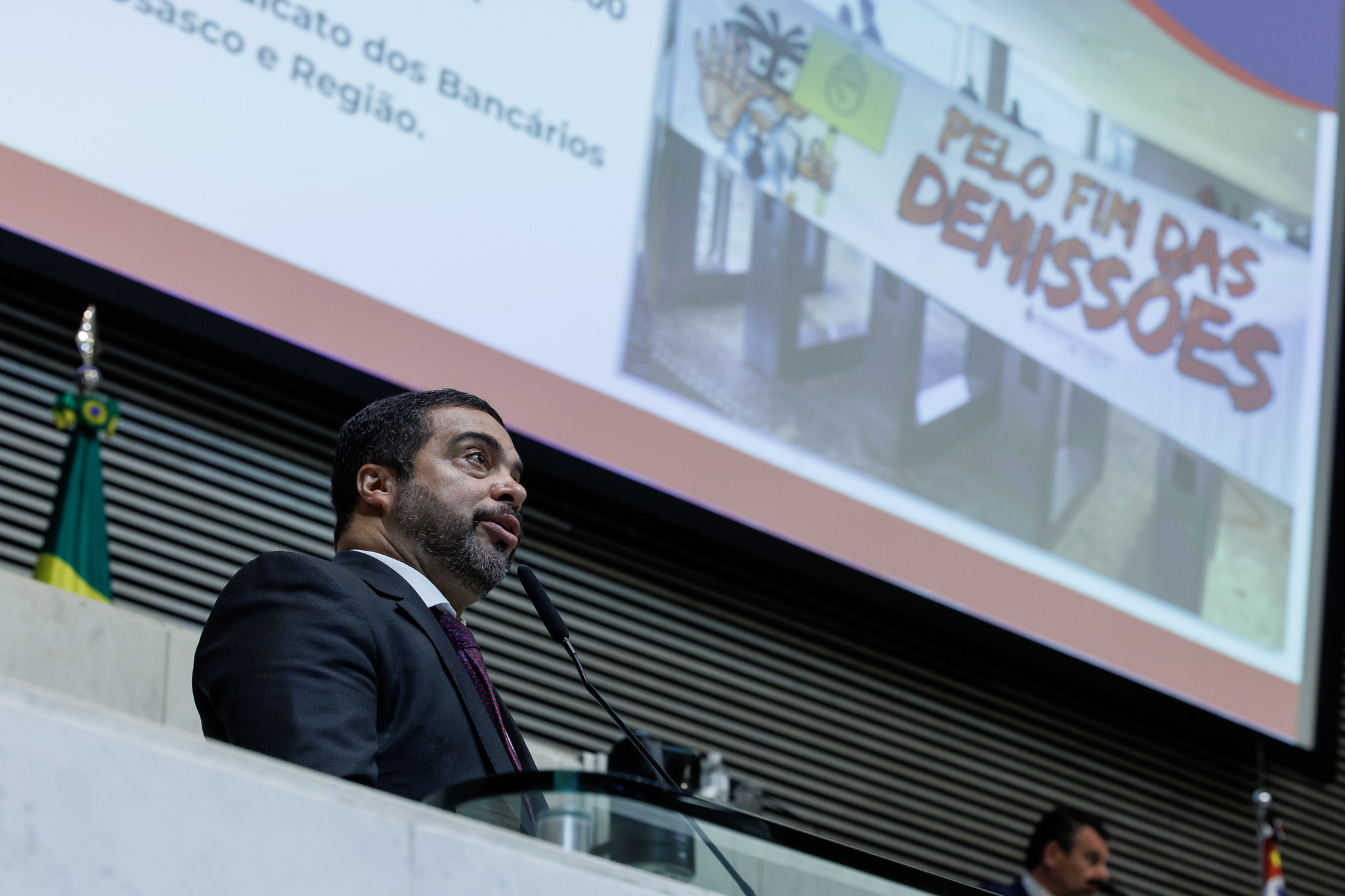 Marcolino: demissões no banco Itaú<a style='float:right;color:#ccc' href='https://www3.al.sp.gov.br/repositorio/noticia/N-09-2025/fg352771.jpg' target=_blank><i class='bi bi-zoom-in'></i> Clique para ver a imagem </a>