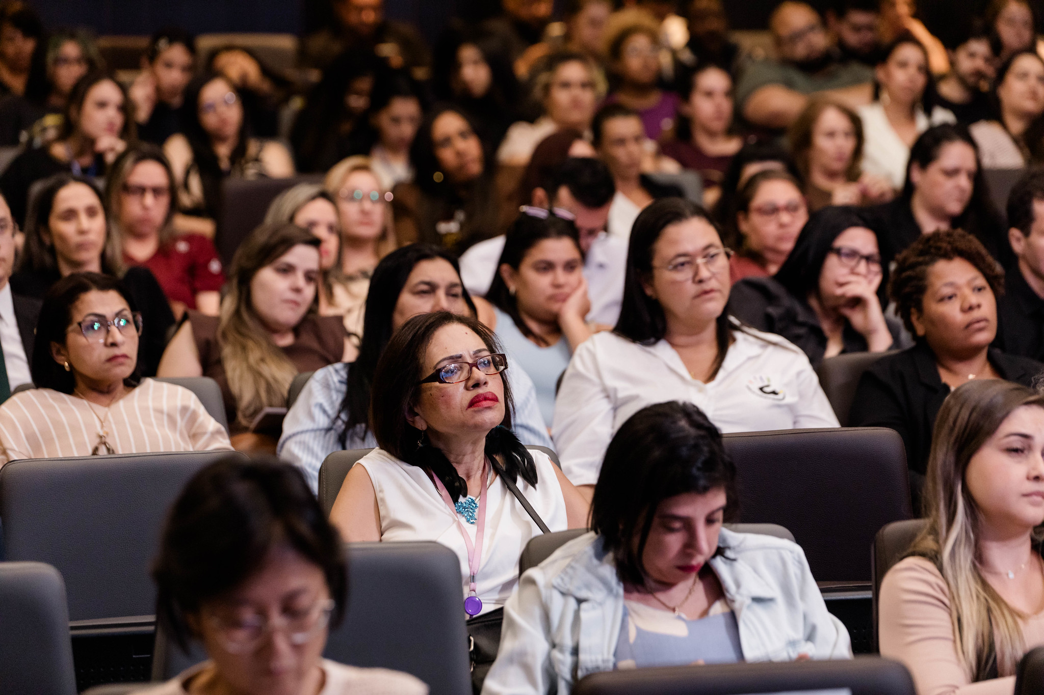 Seminário debate adultização nas redes sociais<a style='float:right;color:#ccc' href='https://www3.al.sp.gov.br/repositorio/noticia/N-09-2025/fg352801.jpg' target=_blank><i class='bi bi-zoom-in'></i> Clique para ver a imagem </a>