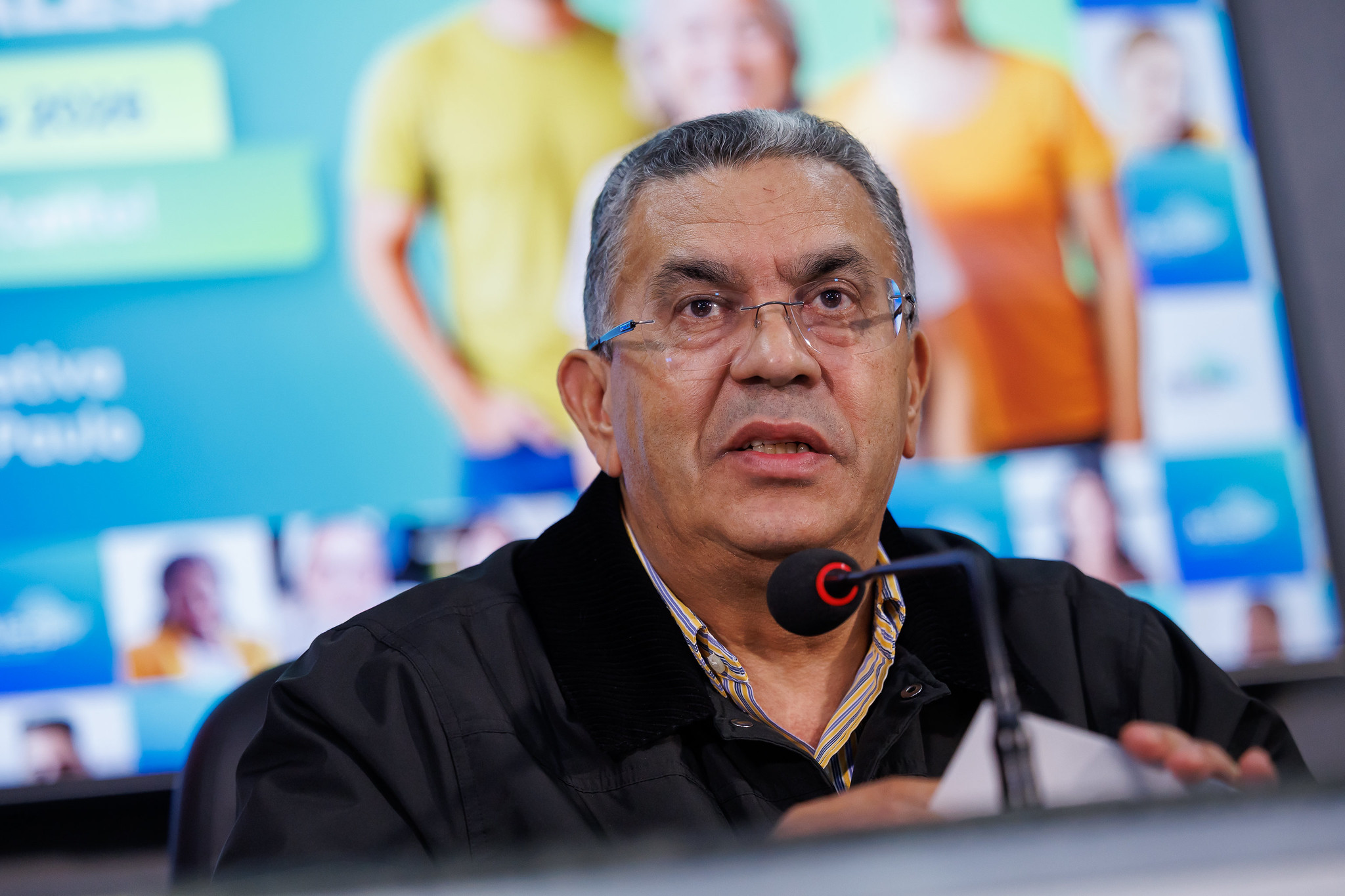 Gilmaci Santos: vamos falar com quem tiver que falar<a style='float:right;color:#ccc' href='https://www3.al.sp.gov.br/repositorio/noticia/N-09-2025/fg353525.jpg' target=_blank><i class='bi bi-zoom-in'></i> Clique para ver a imagem </a>