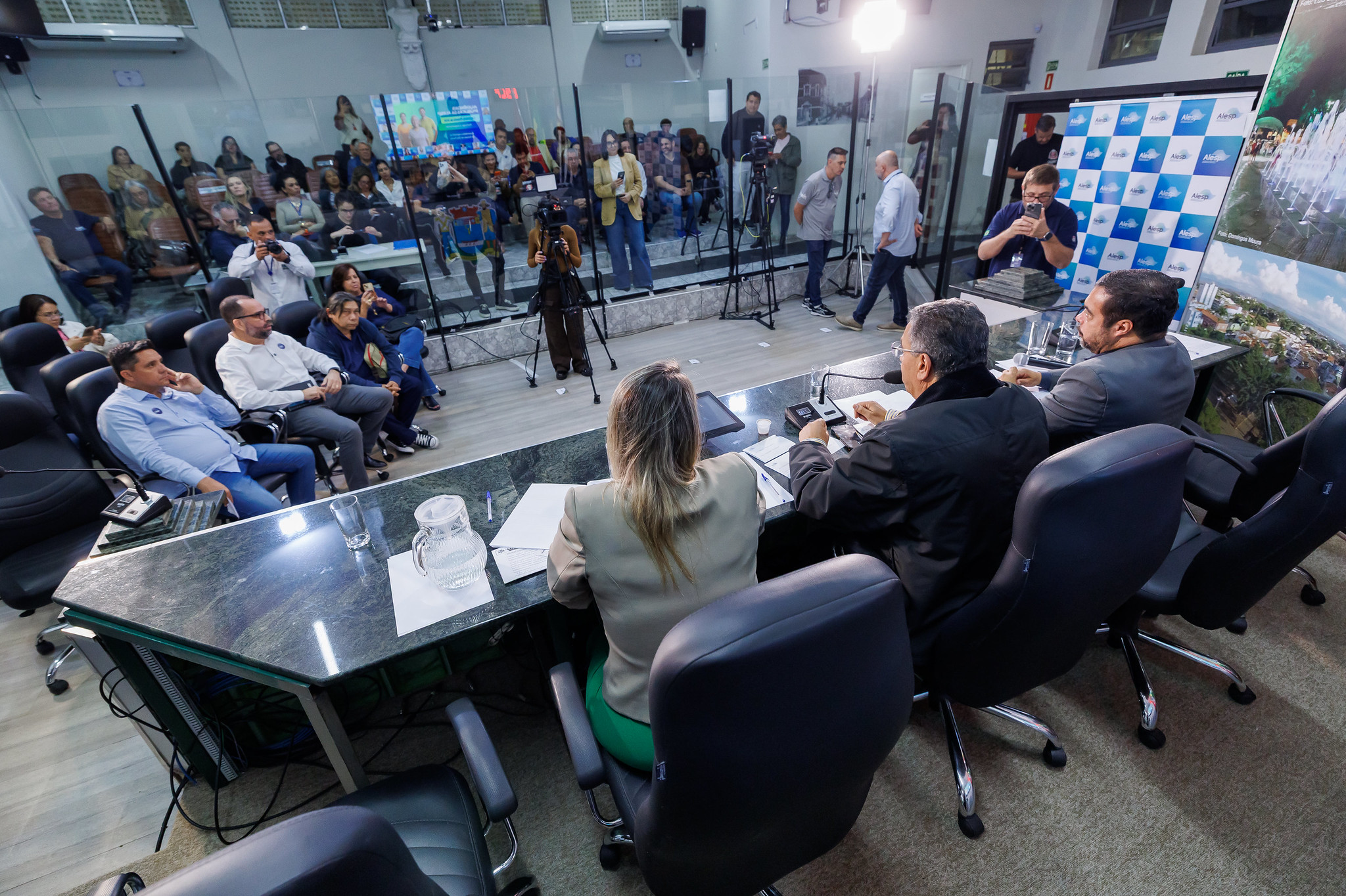 Demanda pela criao de uma Fatec na cidade<a style='float:right;color:#ccc' href='https://www3.al.sp.gov.br/repositorio/noticia/N-09-2025/fg353582.jpg' target=_blank><i class='bi bi-zoom-in'></i> Clique para ver a imagem </a>