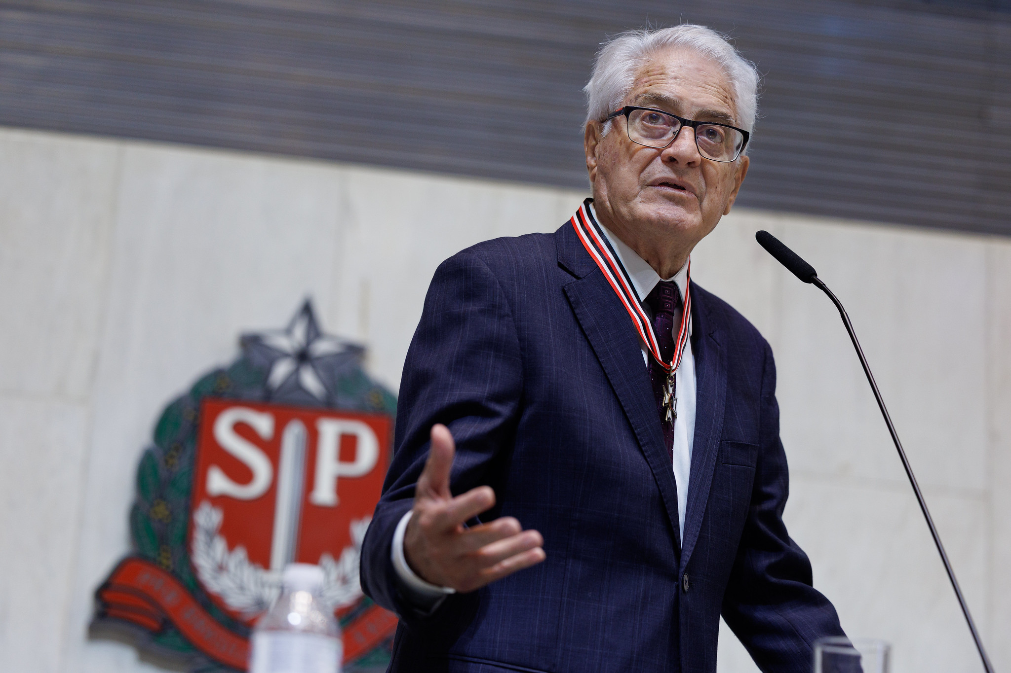 Engler: mais importante é fazer o bem<a style='float:right;color:#ccc' href='https://www3.al.sp.gov.br/repositorio/noticia/N-09-2025/fg353631.jpg' target=_blank><i class='bi bi-zoom-in'></i> Clique para ver a imagem </a>
