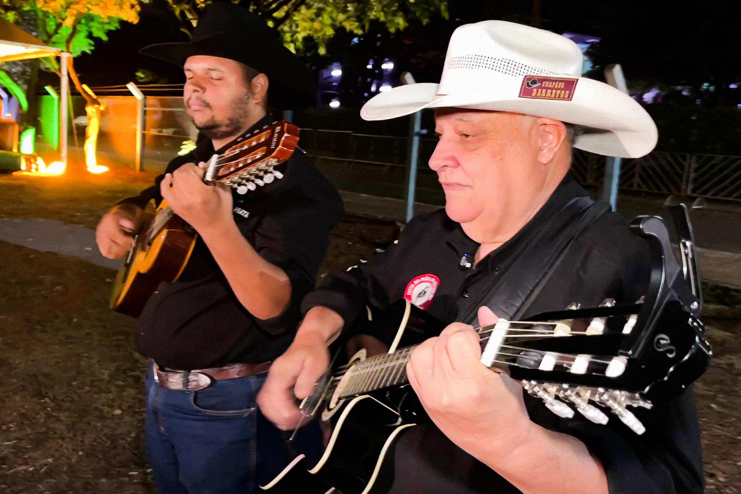 Dan�a est� acompanhada da m�sica de viola e viol�o<a style='float:right;color:#ccc' href='https://www3.al.sp.gov.br/repositorio/noticia/N-09-2026/fg367319.jpg' target=_blank><i class='bi bi-zoom-in'></i> Clique para ver a imagem </a>