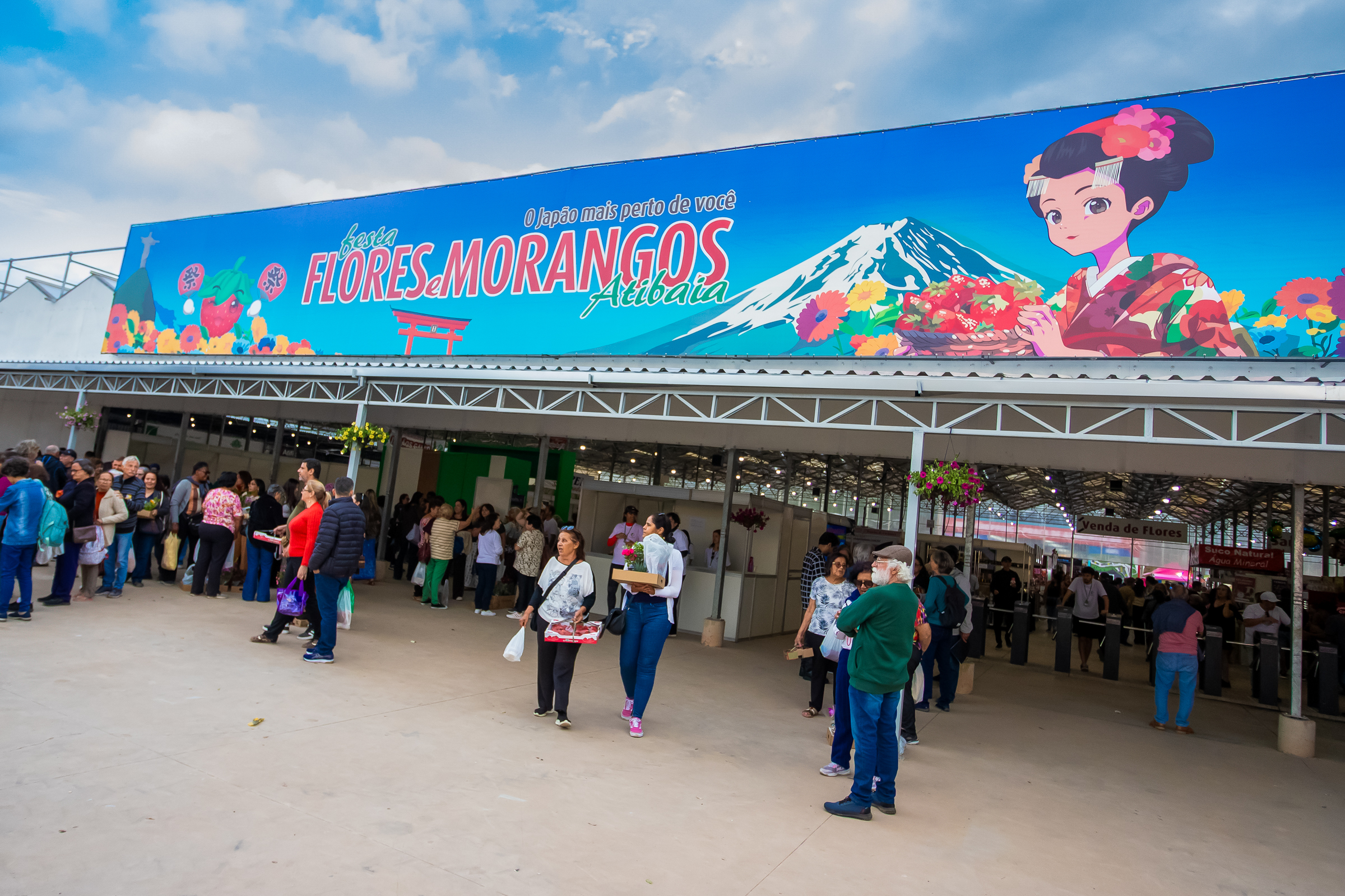 Festa do Morango e das Flores aquece o turismo<a style='float:right;color:#ccc' href='https://www3.al.sp.gov.br/repositorio/noticia/N-09-2026/fg367345.jpg' target=_blank><i class='bi bi-zoom-in'></i> Clique para ver a imagem </a>