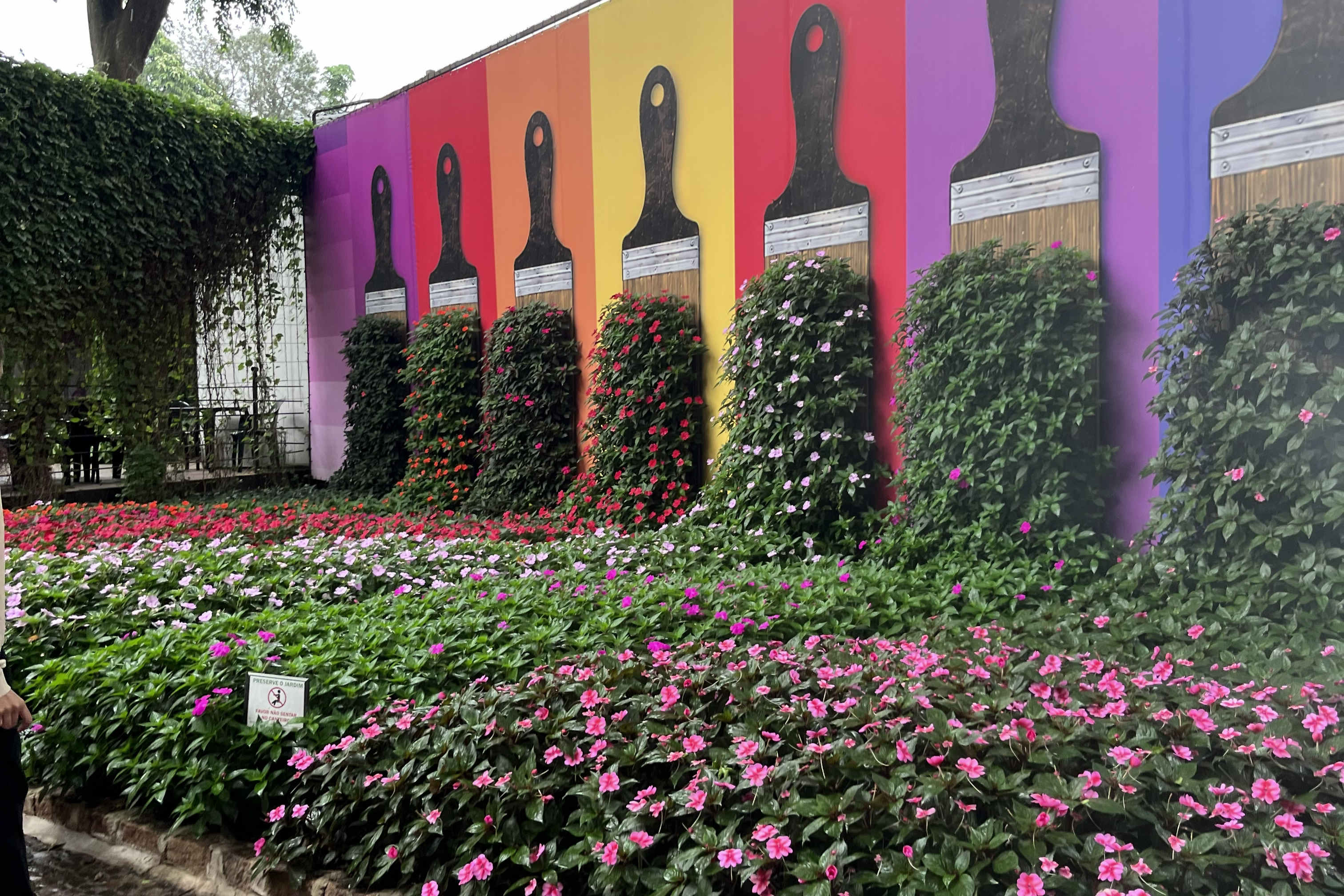 S�o mais de 4 mil variedades de flores<a style='float:right;color:#ccc' href='https://www3.al.sp.gov.br/repositorio/noticia/N-09-2026/fg367439.jpg' target=_blank><i class='bi bi-zoom-in'></i> Clique para ver a imagem </a>