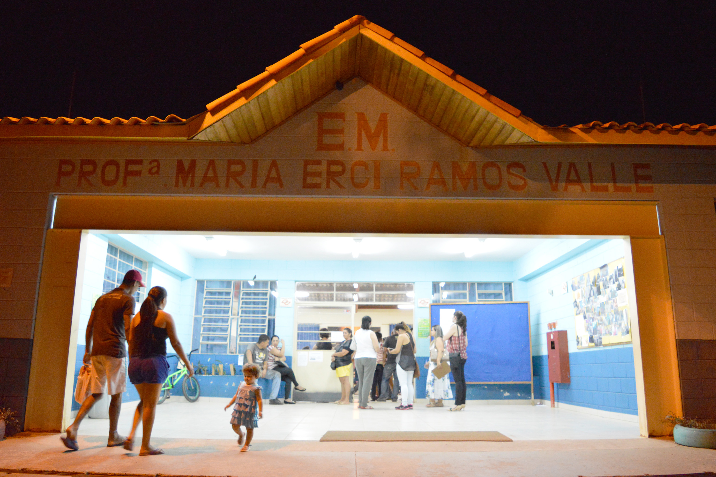 Reunio ocorreu na Escola Municipal Maria Erci Ramos Valle<a style='float:right;color:#ccc' href='https://www3.al.sp.gov.br/repositorio/noticia/N-10-2015/fg176986.jpg' target=_blank><i class='bi bi-zoom-in'></i> Clique para ver a imagem </a>