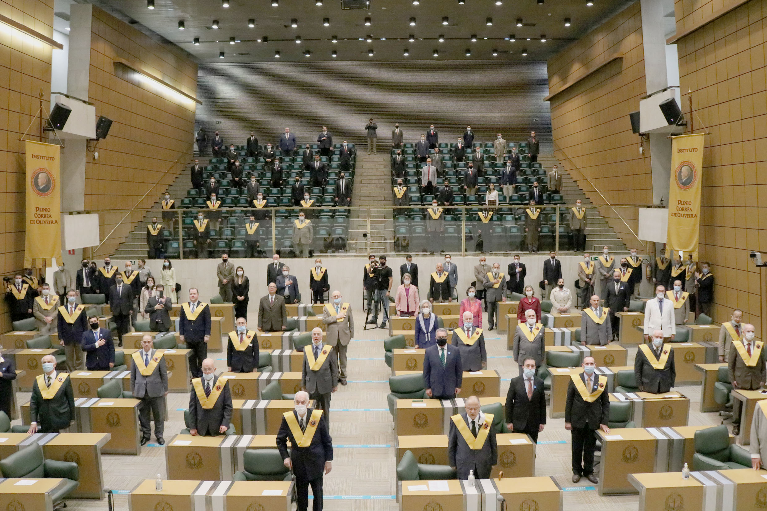 Sesso Solene em homenagem ao lder catlico Plinio Corra de Oliveira<a style='float:right;color:#ccc' href='https://www3.al.sp.gov.br/repositorio/noticia/N-10-2021/fg275282.jpg' target=_blank><i class='bi bi-zoom-in'></i> Clique para ver a imagem </a>