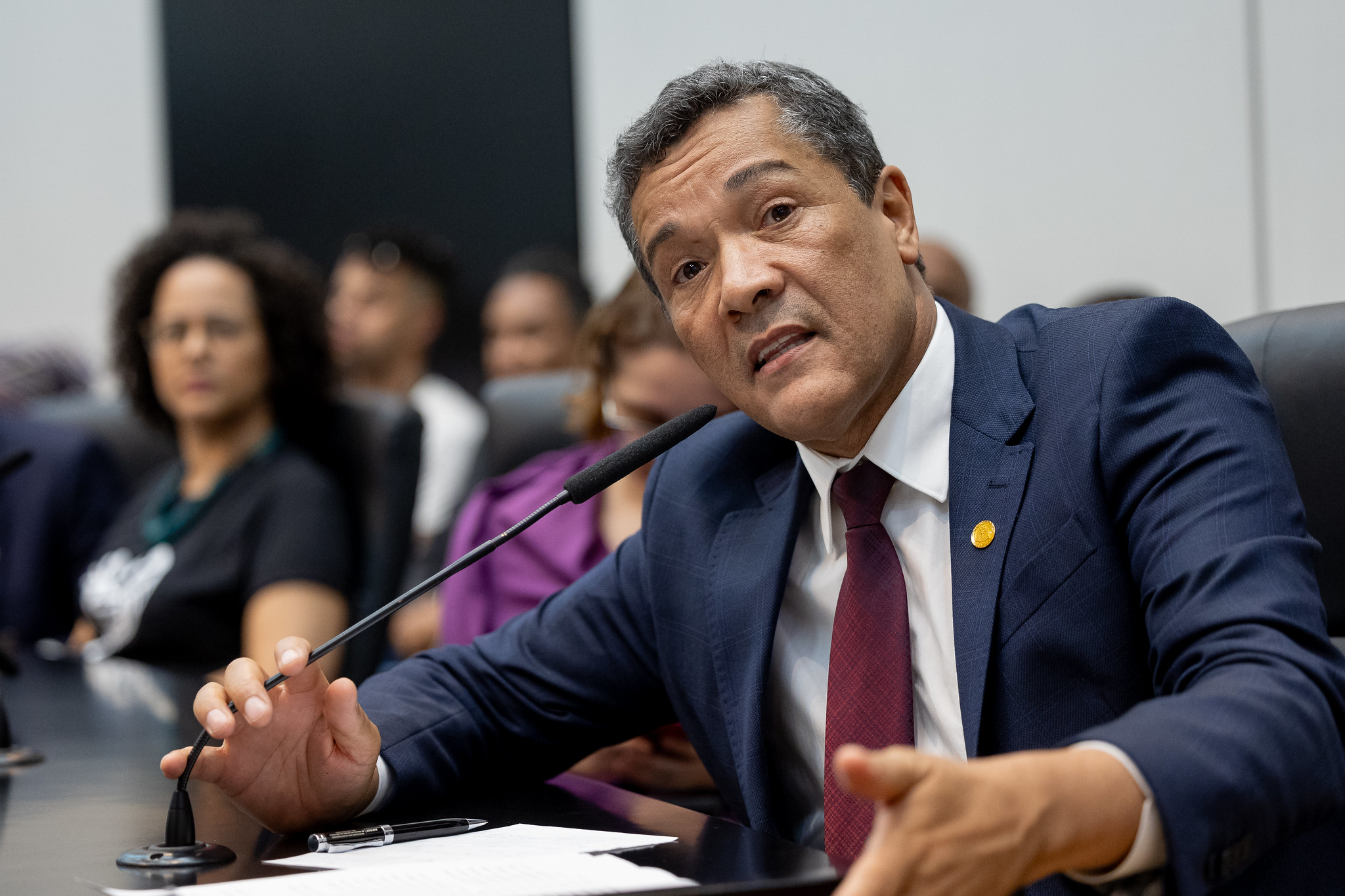 Deputado Reis<a style='float:right;color:#ccc' href='https://www3.al.sp.gov.br/repositorio/noticia/N-10-2023/fg310641.jpg' target=_blank><i class='bi bi-zoom-in'></i> Clique para ver a imagem </a>