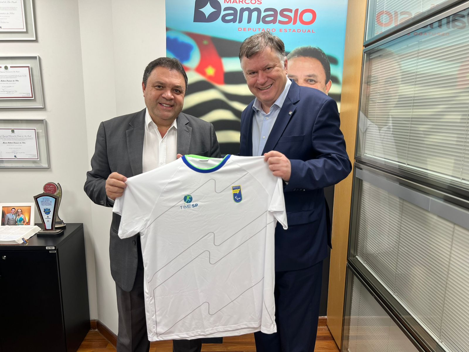 Marcos Damasio e Marcos da Costa<a style='float:right;color:#ccc' href='https://www3.al.sp.gov.br/repositorio/noticia/N-10-2024/fg336419.jpeg' target=_blank><i class='bi bi-zoom-in'></i> Clique para ver a imagem </a>