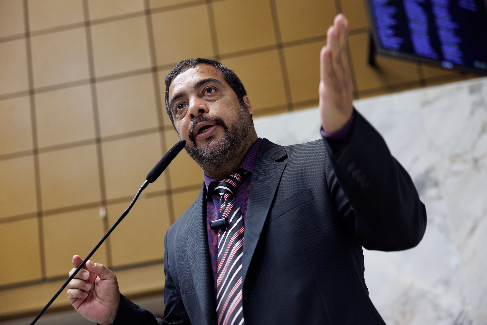 Dep. Luiz Claudio Marcolino (PT)<a style='float:right;color:#ccc' href='https://www3.al.sp.gov.br/repositorio/noticia/N-10-2024/fg336650.jpg' target=_blank><i class='bi bi-zoom-in'></i> Clique para ver a imagem </a>
