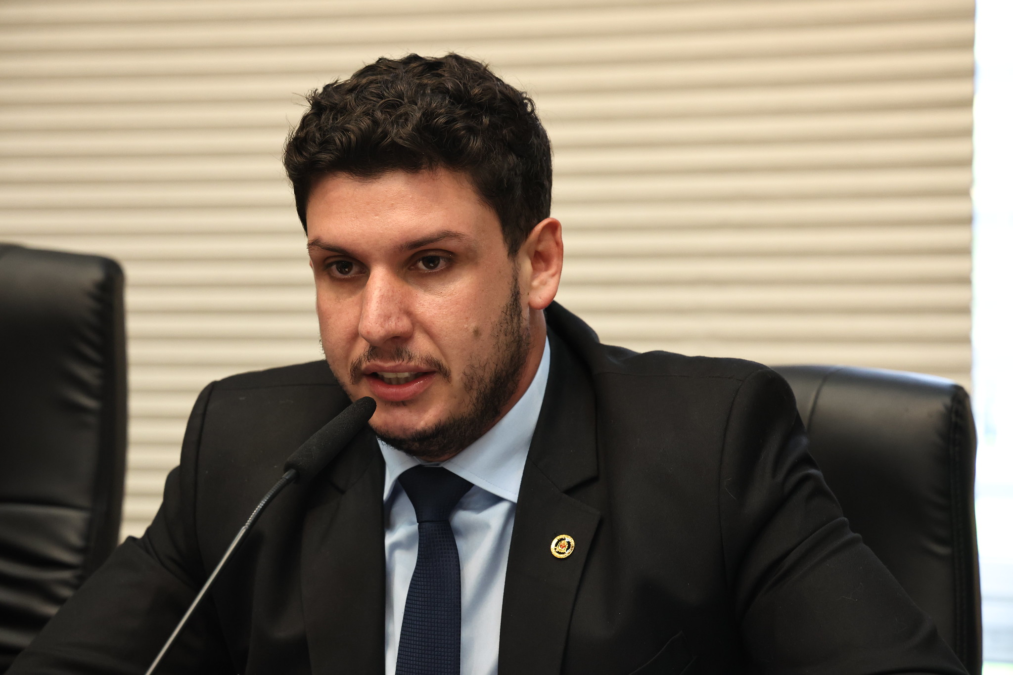 Dep. Rafael Saraiva - presidente da Comissão<a style='float:right;color:#ccc' href='https://www3.al.sp.gov.br/repositorio/noticia/N-10-2024/fg336655.jpg' target=_blank><i class='bi bi-zoom-in'></i> Clique para ver a imagem </a>