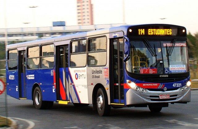 Ônibus intermunicipais<a style='float:right;color:#ccc' href='https://www3.al.sp.gov.br/repositorio/noticia/N-10-2024/fg336824.jpg' target=_blank><i class='bi bi-zoom-in'></i> Clique para ver a imagem </a>