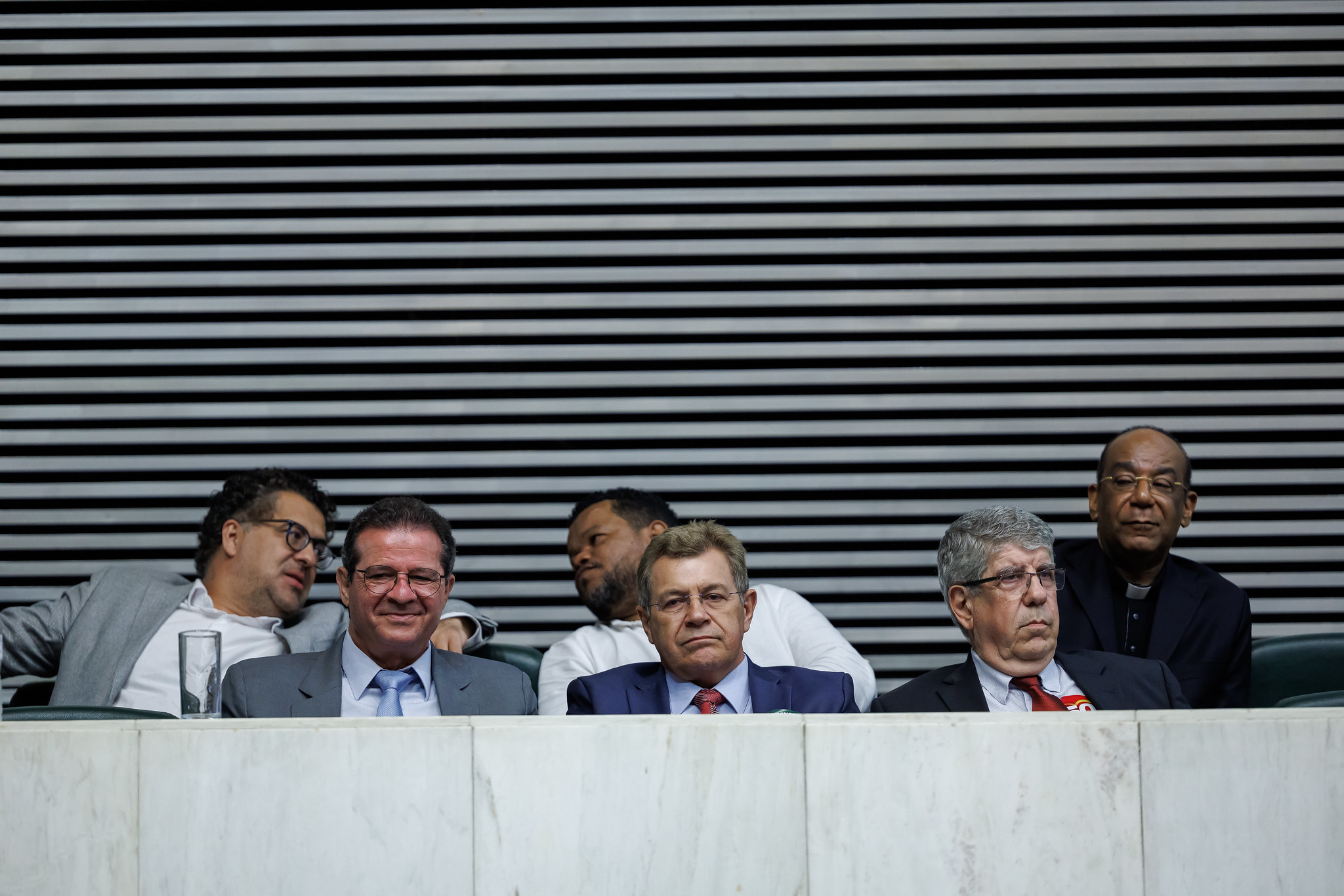 Parlamentares da Alesp prestigiam ex-deputado<a style='float:right;color:#ccc' href='https://www3.al.sp.gov.br/repositorio/noticia/N-10-2024/fg336999.jpg' target=_blank><i class='bi bi-zoom-in'></i> Clique para ver a imagem </a>