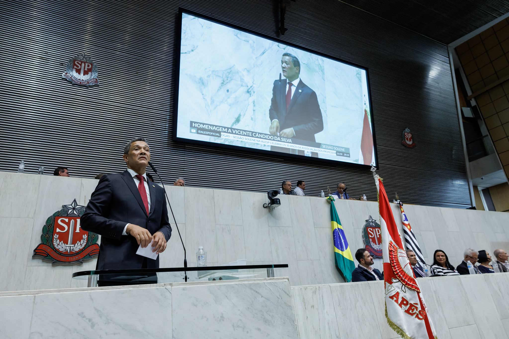 Reis (PT): defender pessoas que precisam<a style='float:right;color:#ccc' href='https://www3.al.sp.gov.br/repositorio/noticia/N-10-2024/fg337000.jpg' target=_blank><i class='bi bi-zoom-in'></i> Clique para ver a imagem </a>