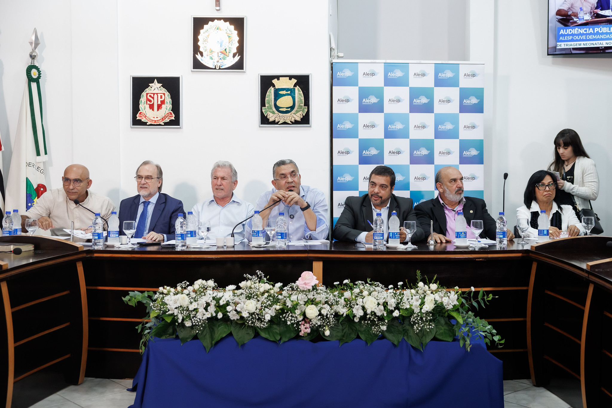 Parlamentares da Alesp participam de audincia<a style='float:right' href='https://www3.al.sp.gov.br/repositorio/noticia/N-10-2025/fg353940.jpg' target=_blank><img src='/_img/material-file-download-white.png' width='14px' alt='Clique para baixar a imagem'></a>