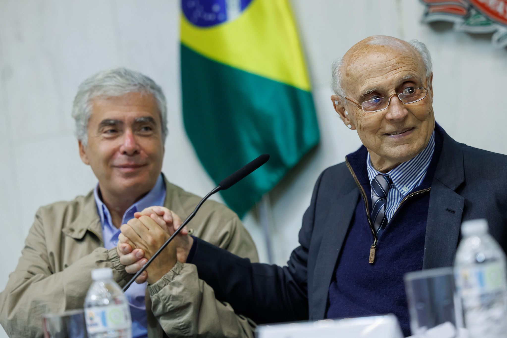 Eduardo Suplicy e Ivo Herzog<a style='float:right;color:#ccc' href='https://www3.al.sp.gov.br/repositorio/noticia/N-10-2025/fg355325.jpg' target=_blank><i class='bi bi-zoom-in'></i> Clique para ver a imagem </a>