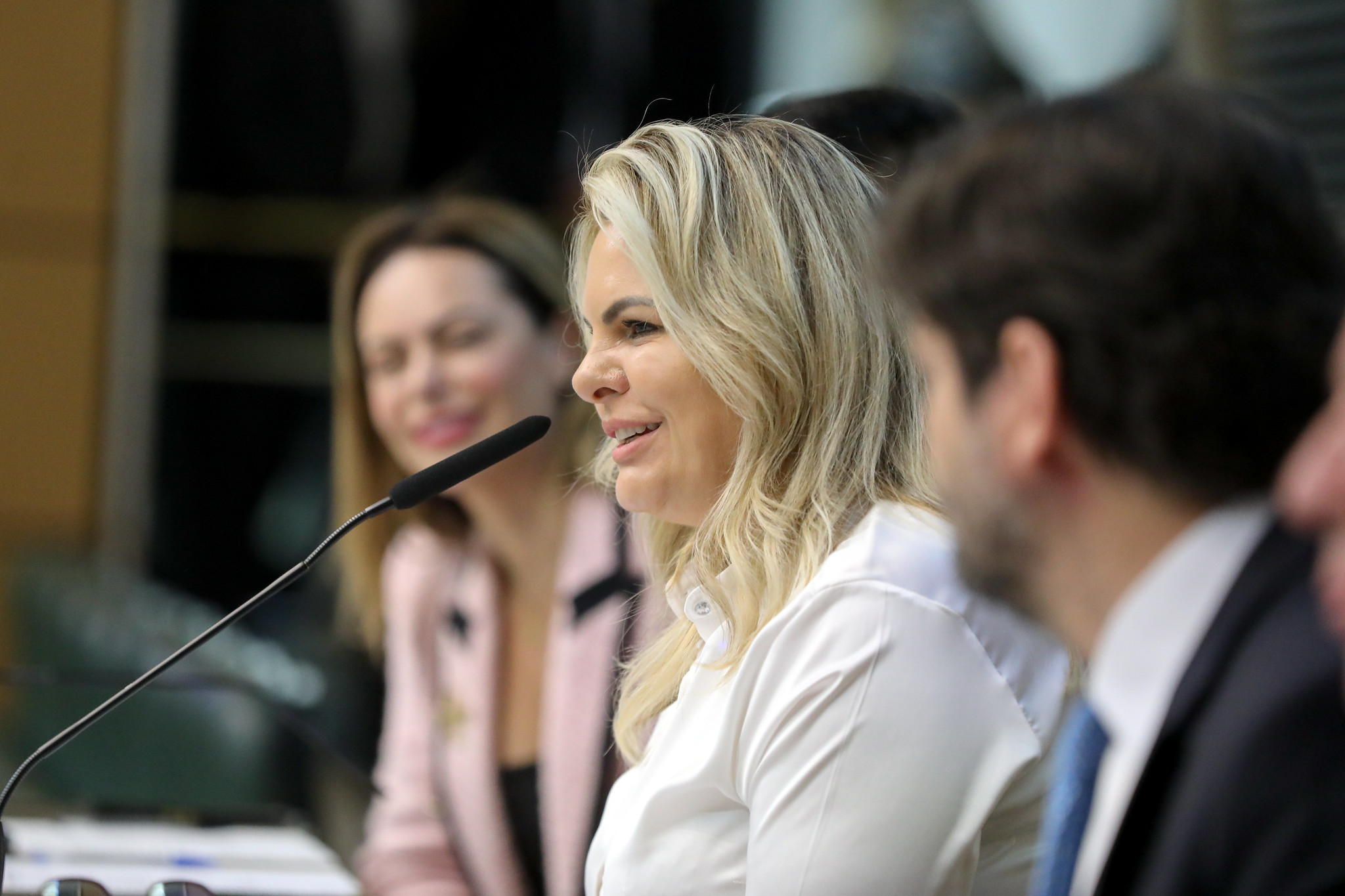 Carla: vida dedicada ao bem comum<a style='float:right;color:#ccc' href='https://www3.al.sp.gov.br/repositorio/noticia/N-10-2025/fg355341.jpg' target=_blank><i class='bi bi-zoom-in'></i> Clique para ver a imagem </a>