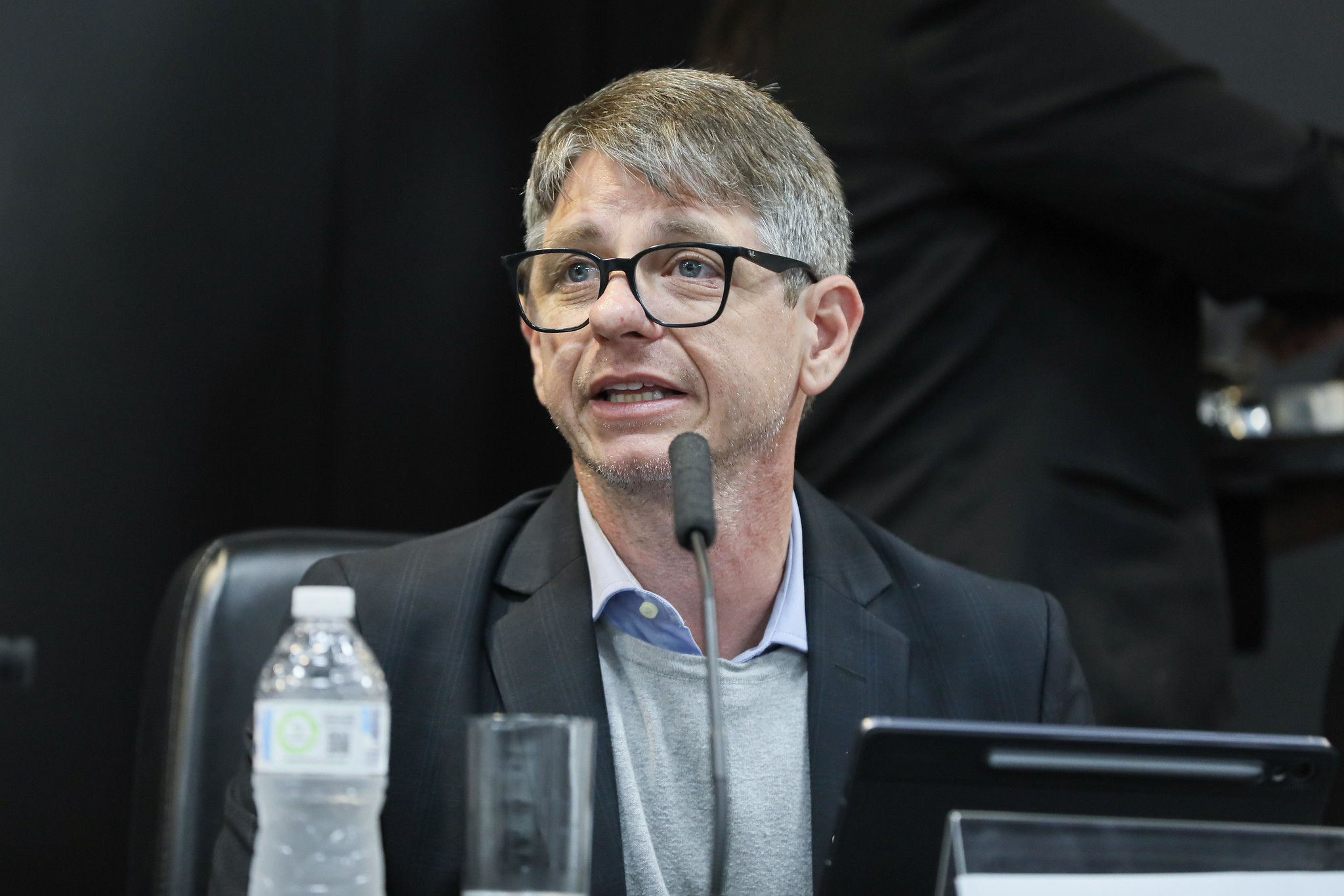 Oliveira: emendas garatem pol�ticas essenciais <a style='float:right' href='https://www3.al.sp.gov.br/repositorio/noticia/N-10-2026/fg367514.jpg' target=_blank><img src='/_img/material-file-download-white.png' width='14px' alt='Clique para baixar a imagem'></a>