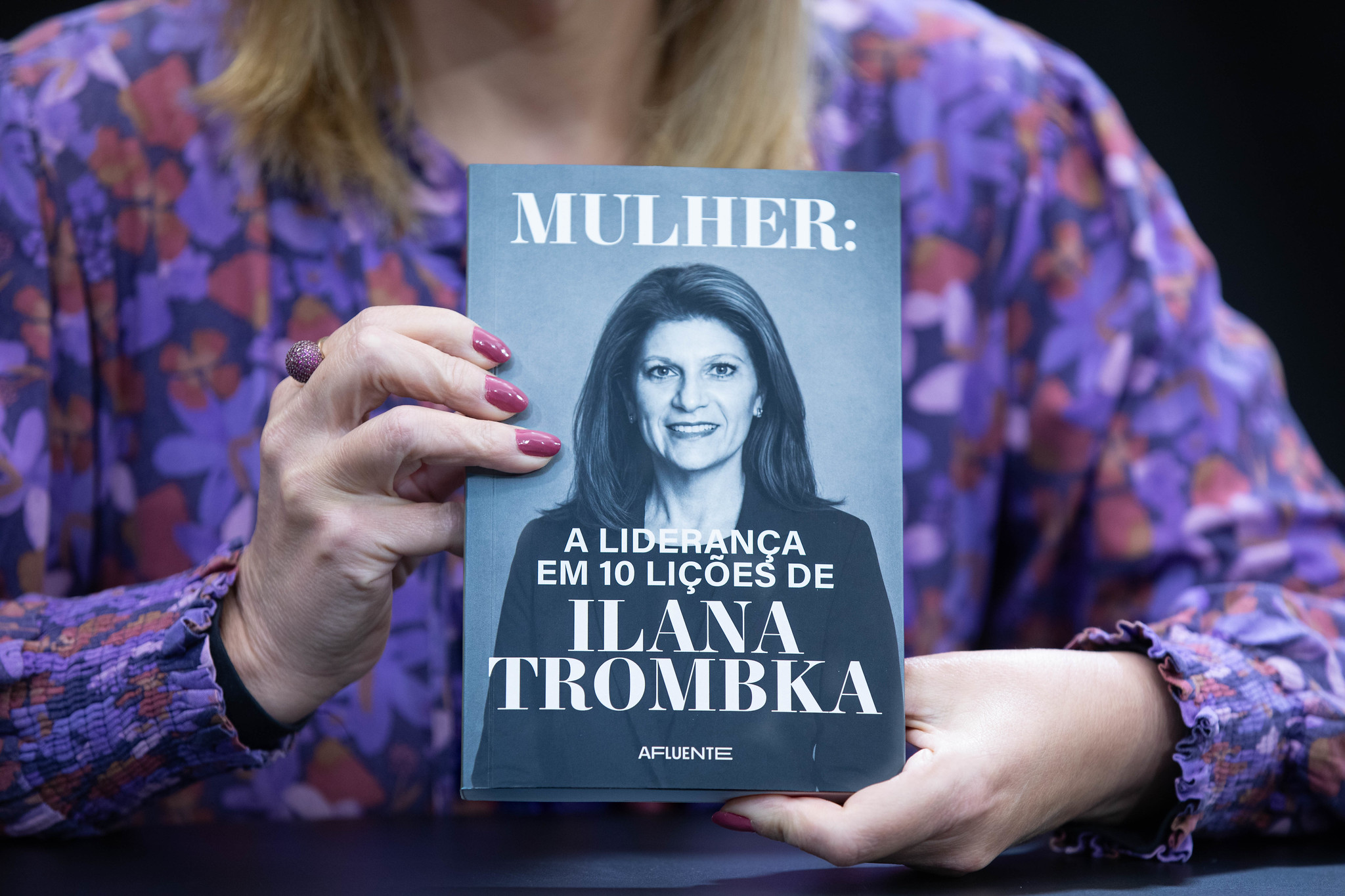 Obra re�ne li��es pr�ticas e fundamentos te�ricos<a style='float:right' href='https://www3.al.sp.gov.br/repositorio/noticia/N-10-2026/fg367531.jpg' target=_blank><img src='/_img/material-file-download-white.png' width='14px' alt='Clique para baixar a imagem'></a>