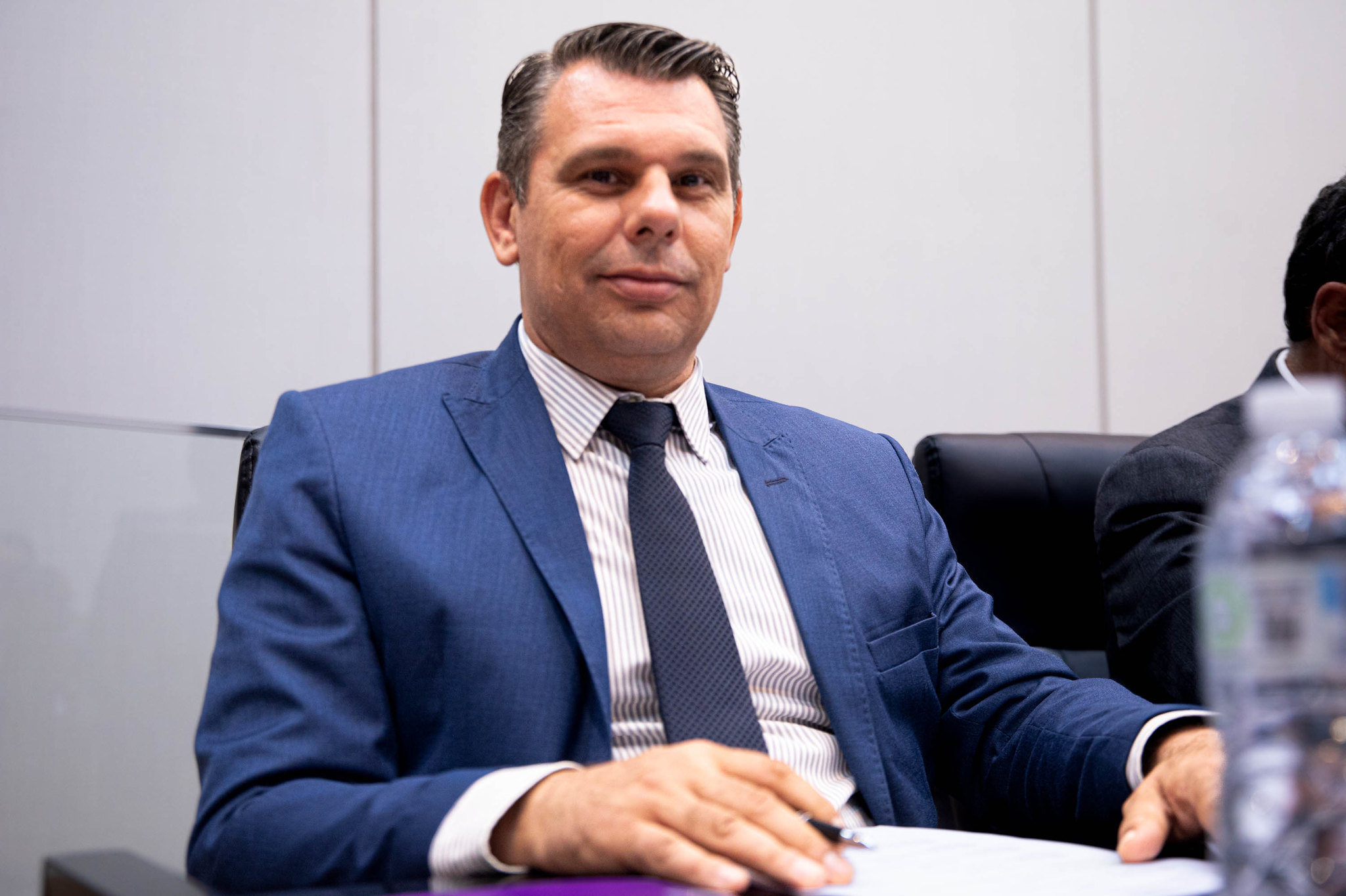 Deputado F�bio Faria de S�<a style='float:right' href='https://www3.al.sp.gov.br/repositorio/noticia/N-10-2026/fg367563.jpg' target=_blank><img src='/_img/material-file-download-white.png' width='14px' alt='Clique para baixar a imagem'></a>