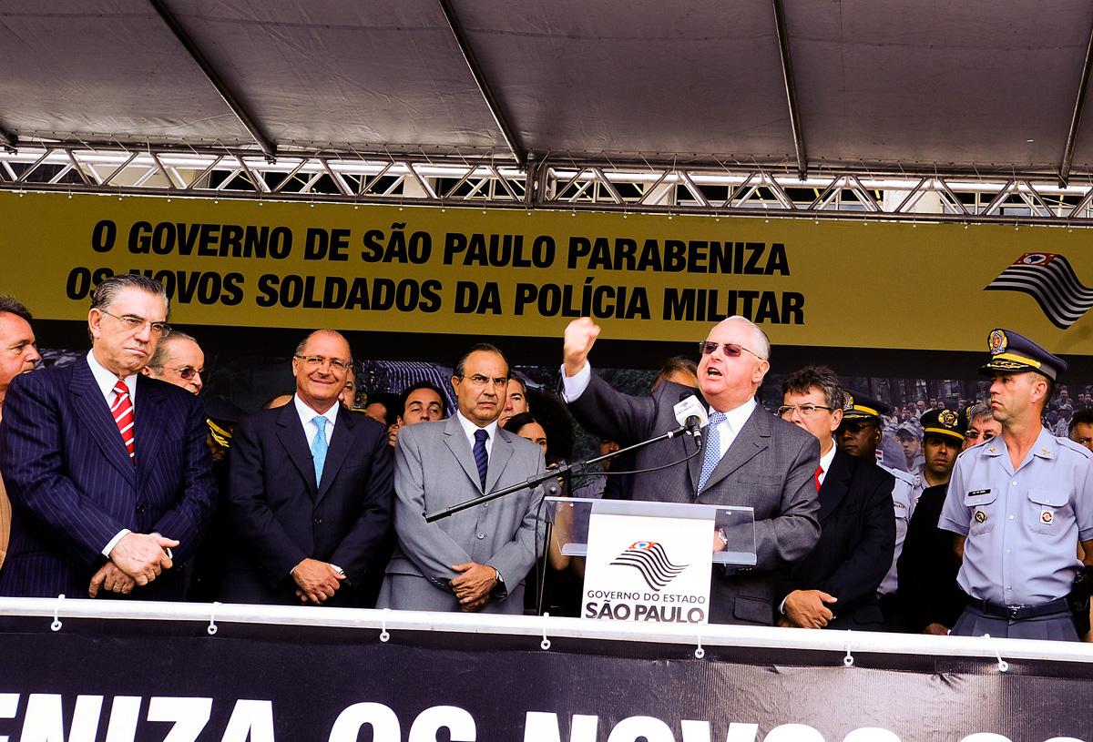 Edson Ferrarini, Geraldo Alckmin, Fernando Grella, Barros Munhoz e Benedito Meira<a style='float:right;color:#ccc' href='https://www3.al.sp.gov.br/repositorio/noticia/N-11-2012/fg119630.jpg' target=_blank><i class='bi bi-zoom-in'></i> Clique para ver a imagem </a>