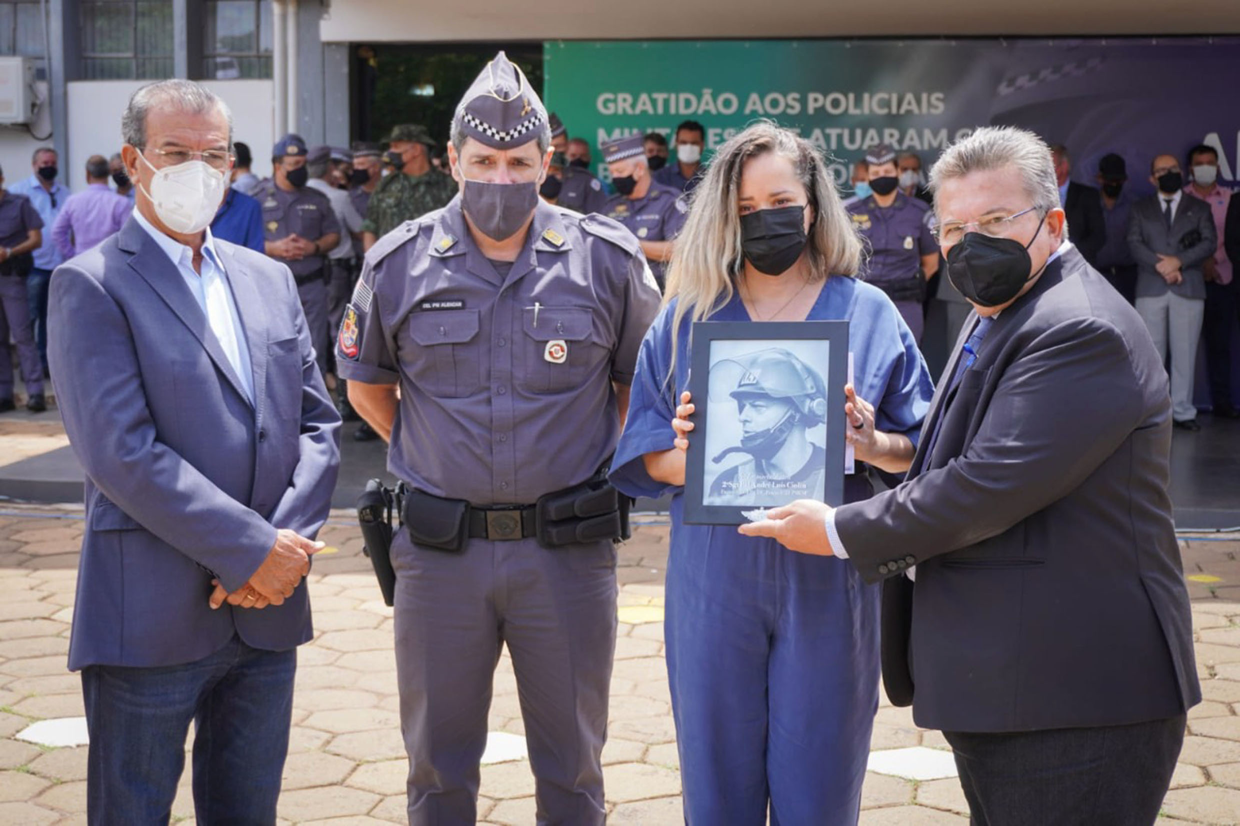  Ato Solene Policiais Araatuba<a style='float:right;color:#ccc' href='https://www3.al.sp.gov.br/repositorio/noticia/N-11-2021/fg278088.jpg' target=_blank><i class='bi bi-zoom-in'></i> Clique para ver a imagem </a>